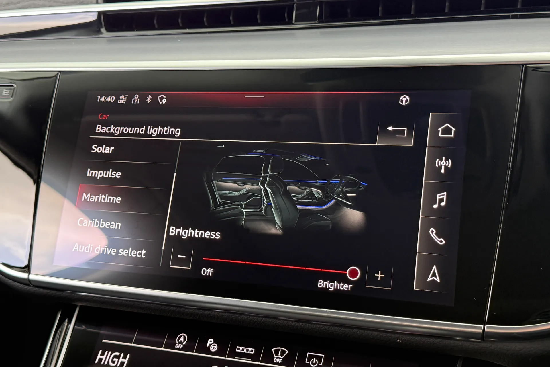 Audi A8 thumbnail image number 15