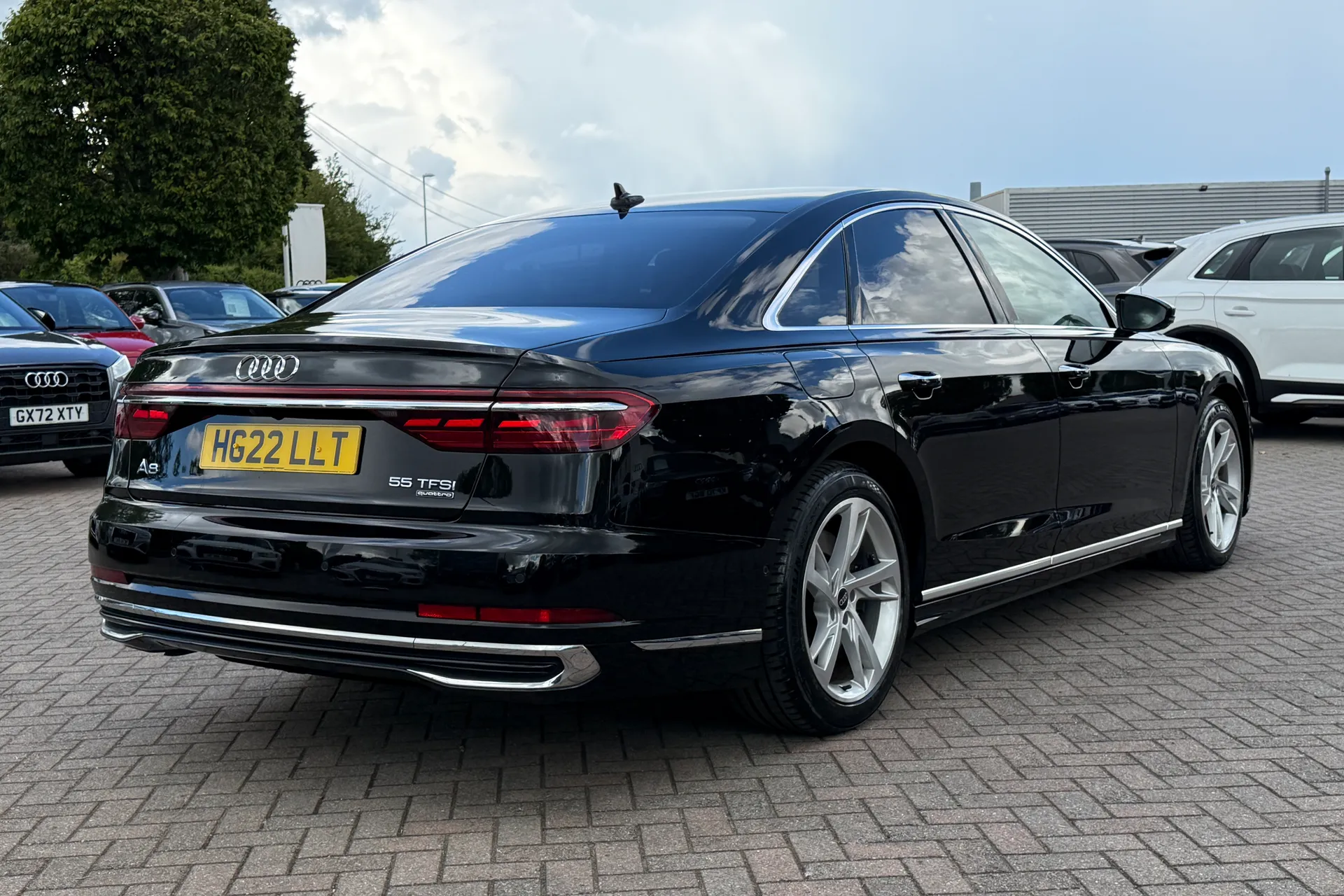 Audi A8 thumbnail image number 42