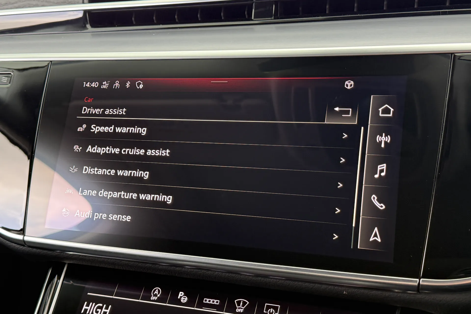 Audi A8 thumbnail image number 14