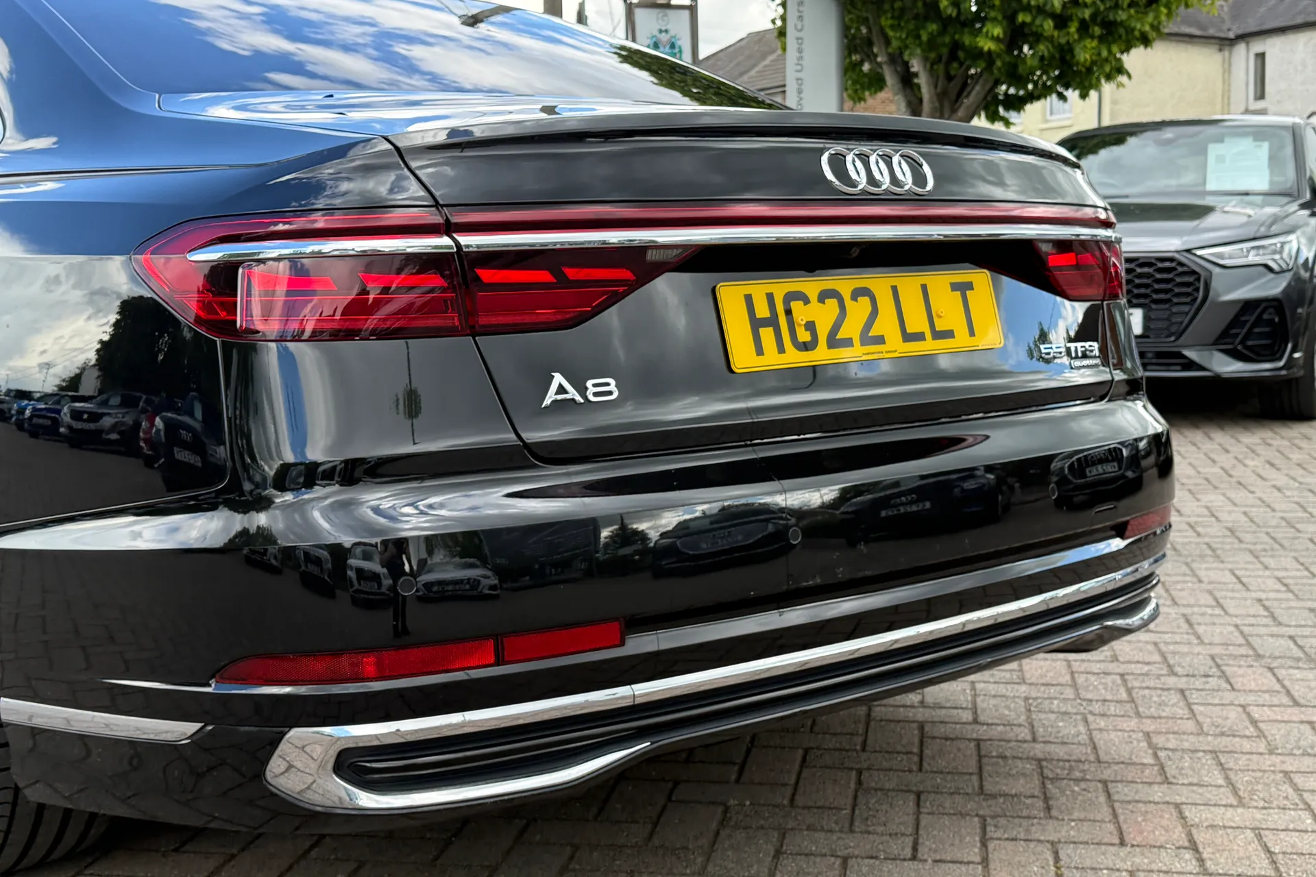 Audi A8 thumbnail image number 63