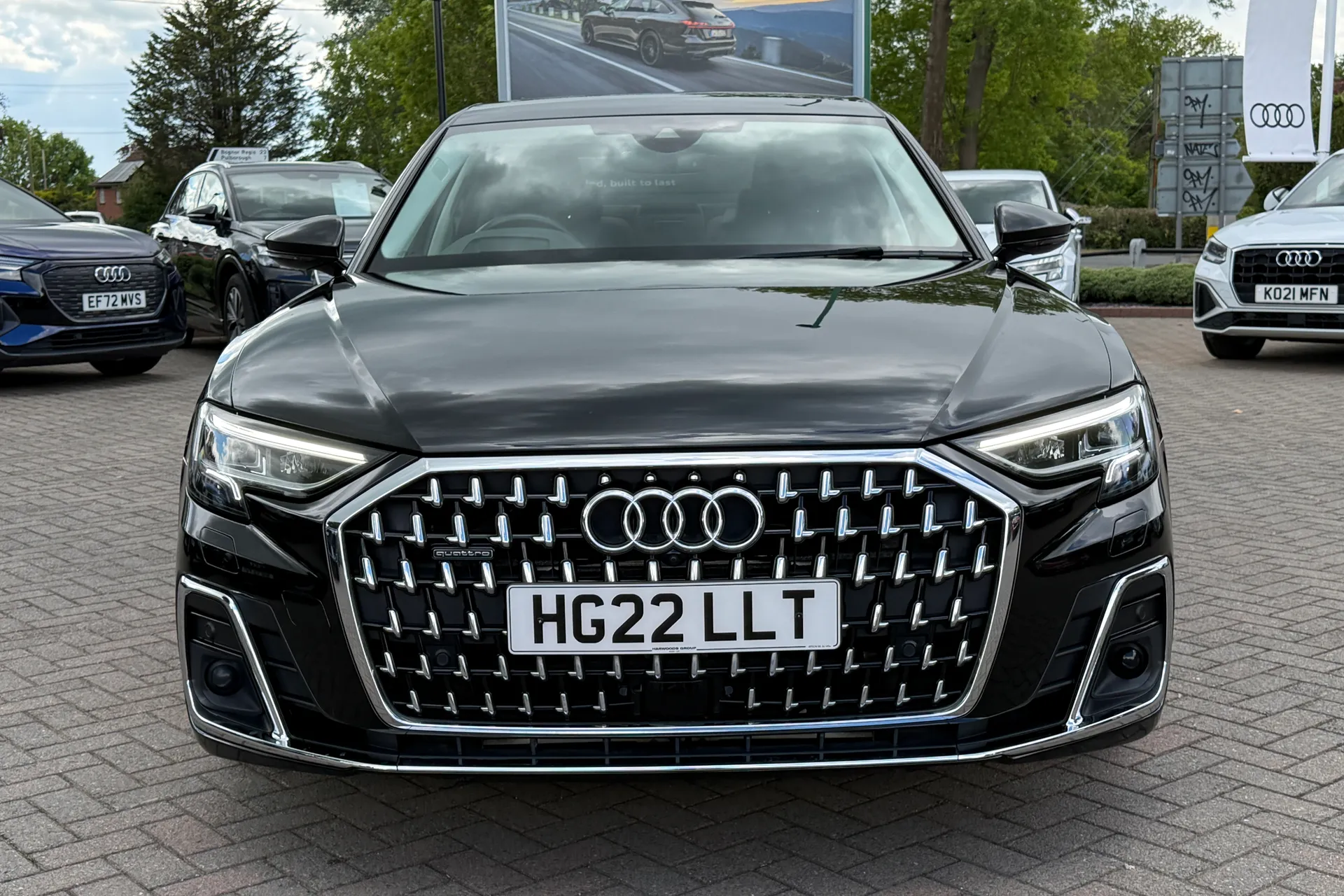 Audi A8 thumbnail image number 32