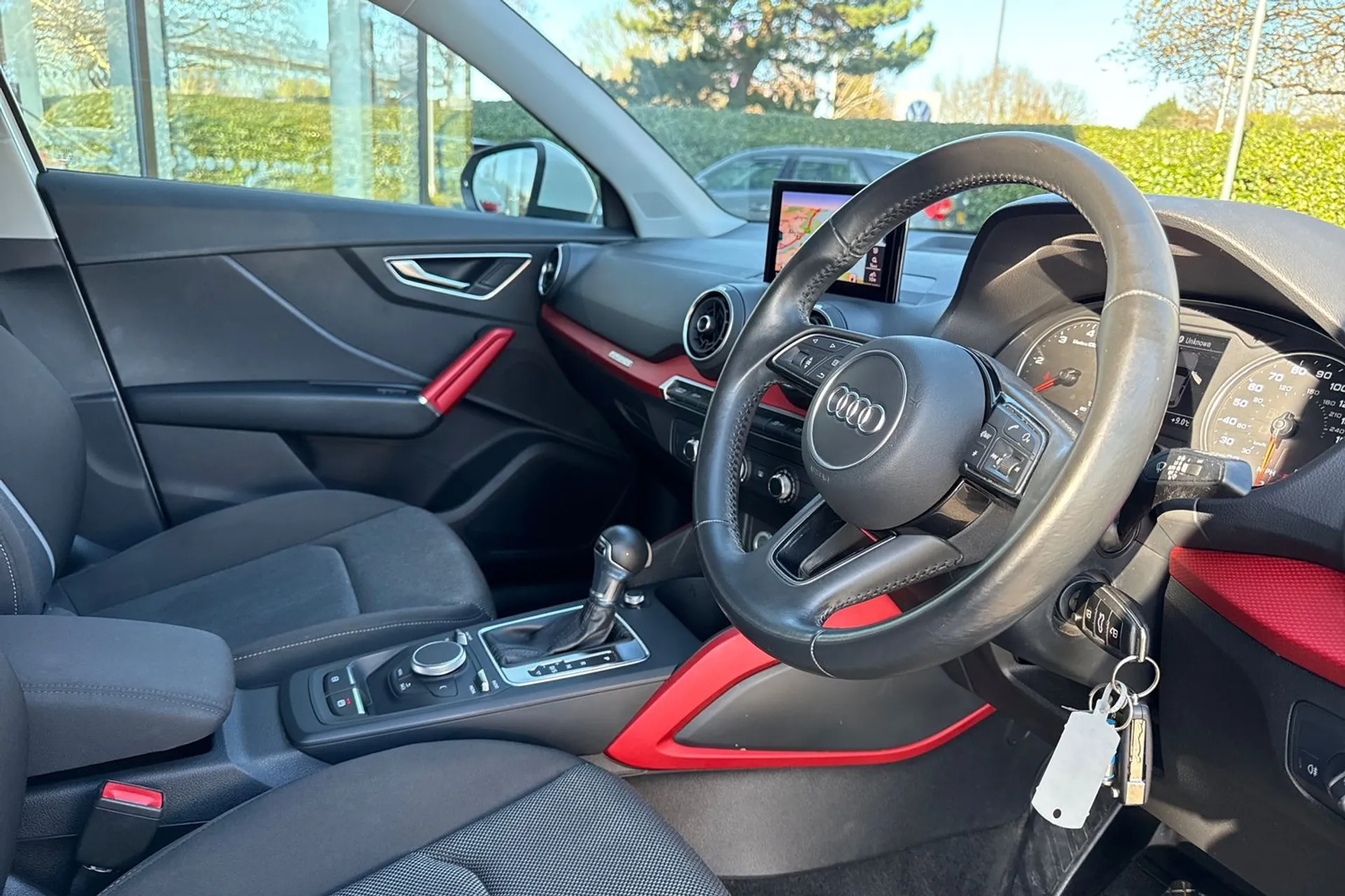 Audi Q2 thumbnail image number 23