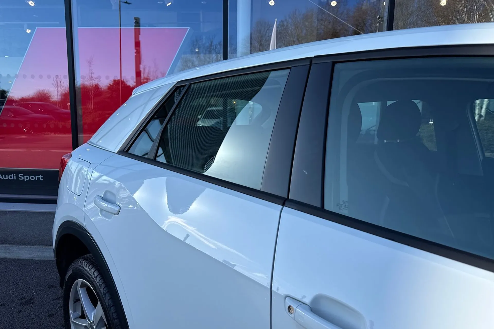 Audi Q2 thumbnail image number 24