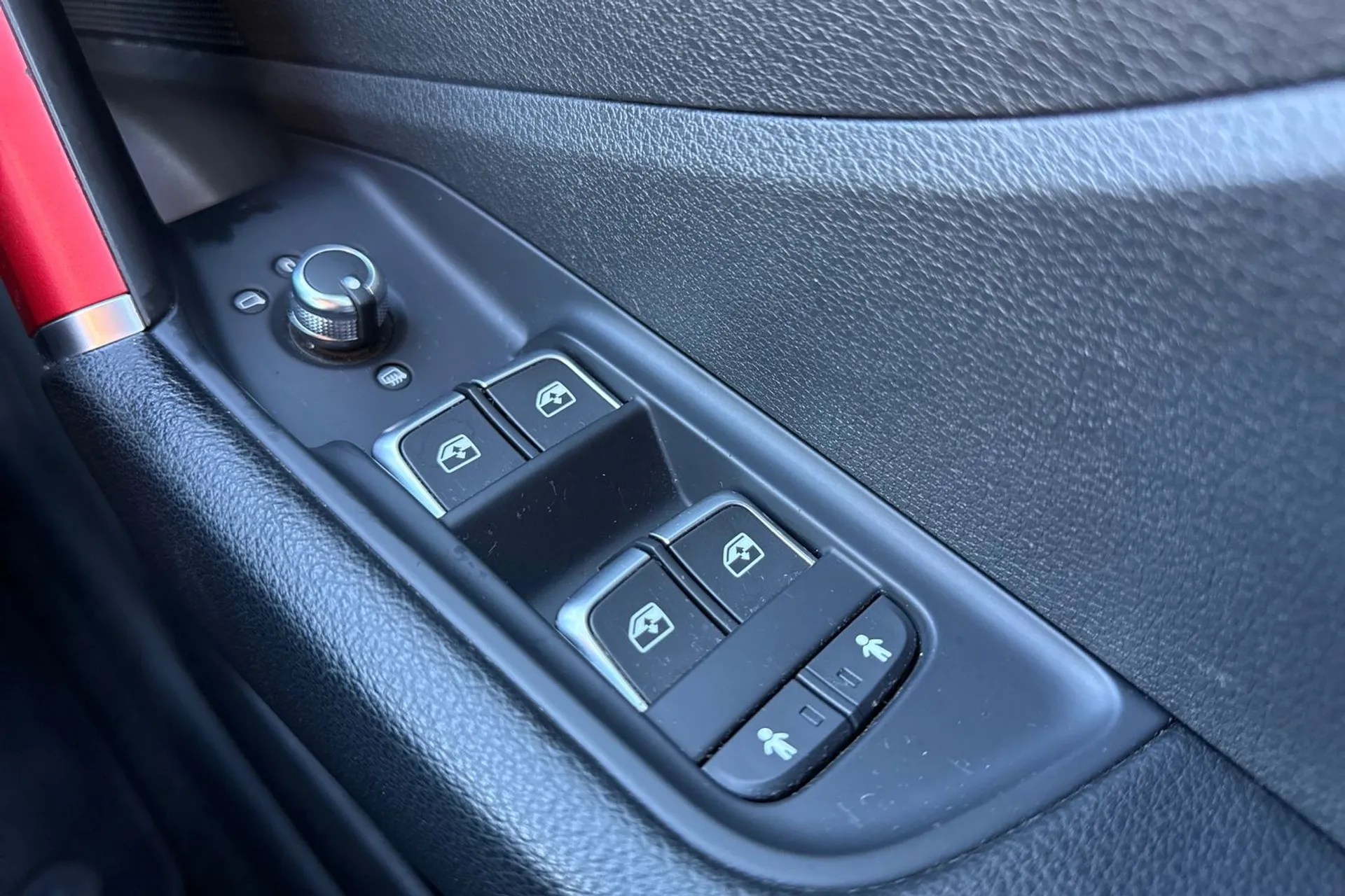 Audi Q2 thumbnail image number 48