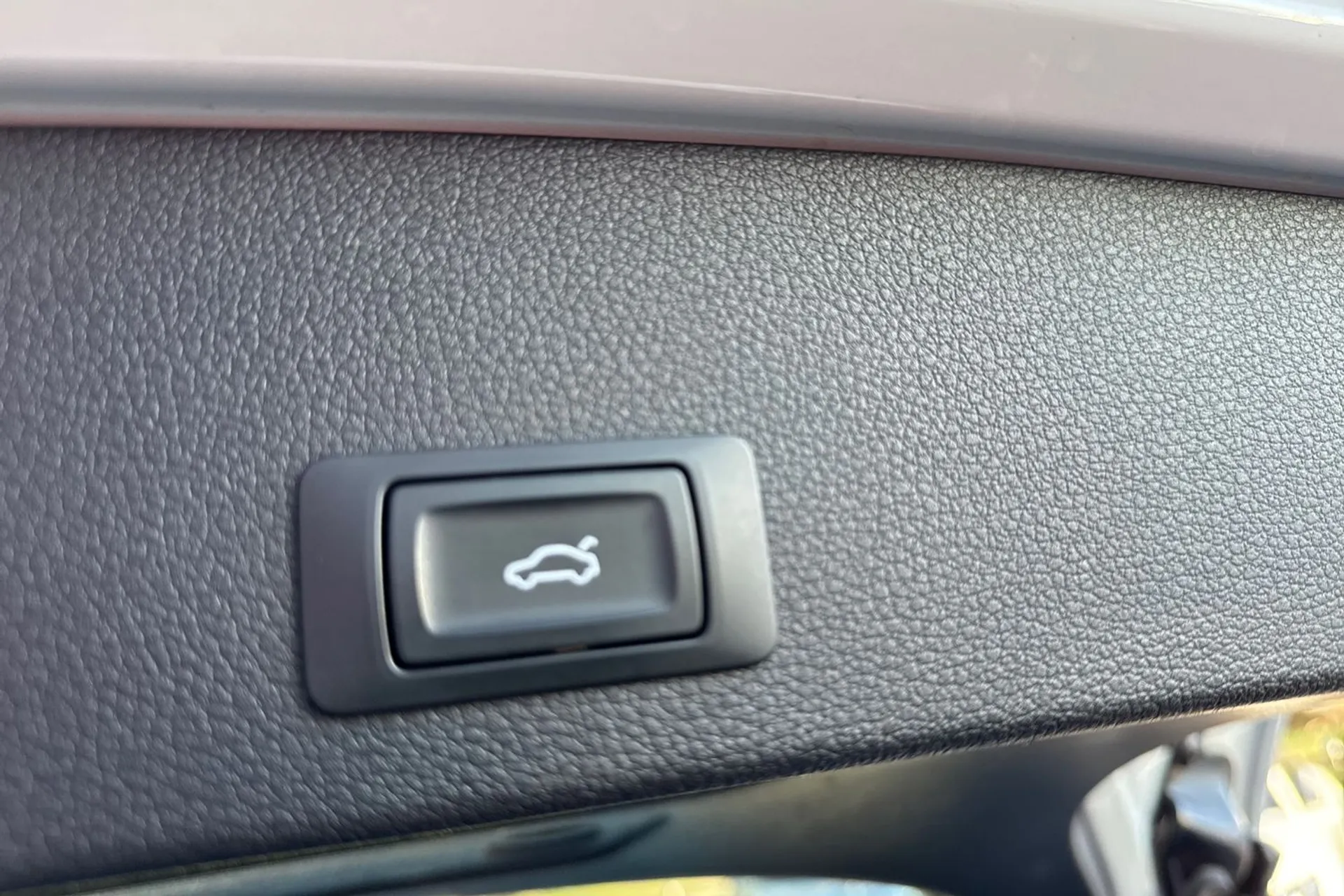 Audi Q2 thumbnail image number 34