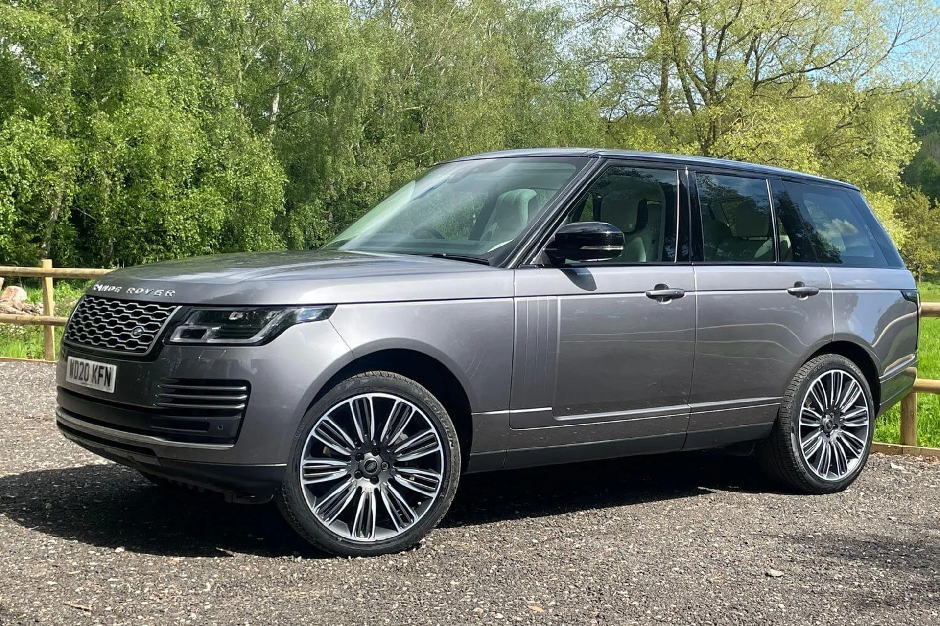 LAND ROVER RANGE ROVER thumbnail image number 17