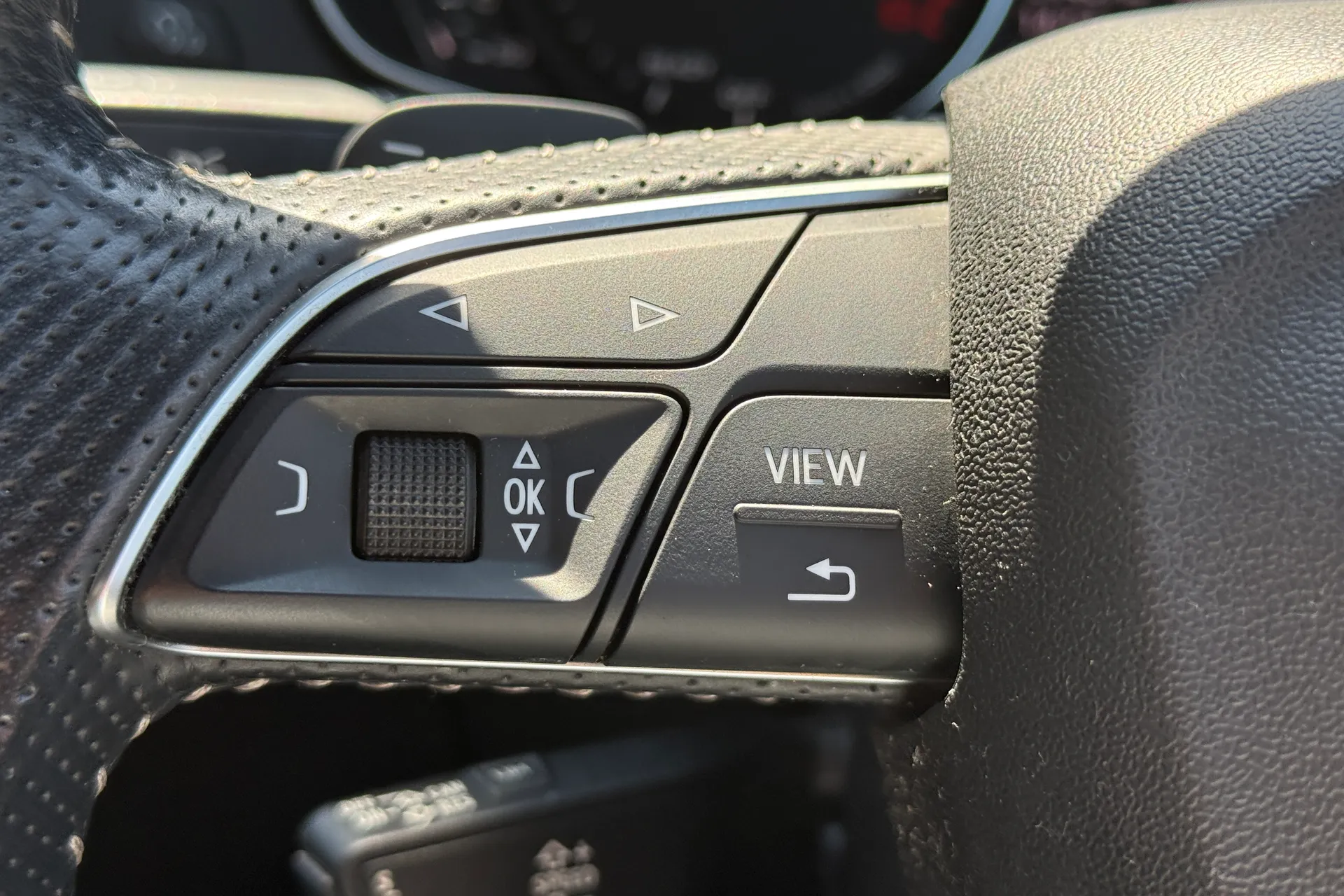 Audi Q5 thumbnail image number 20
