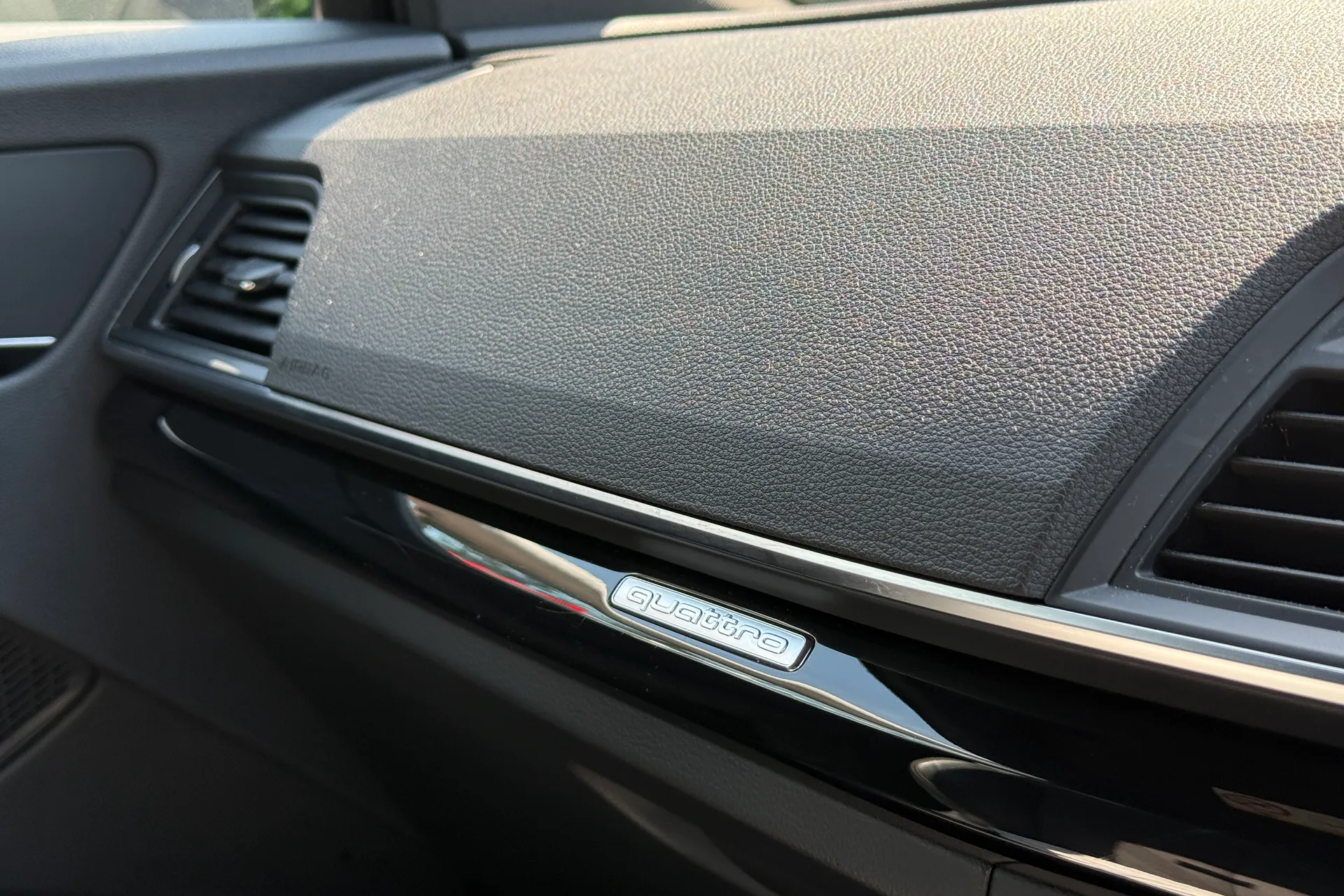 Audi Q5 thumbnail image number 12