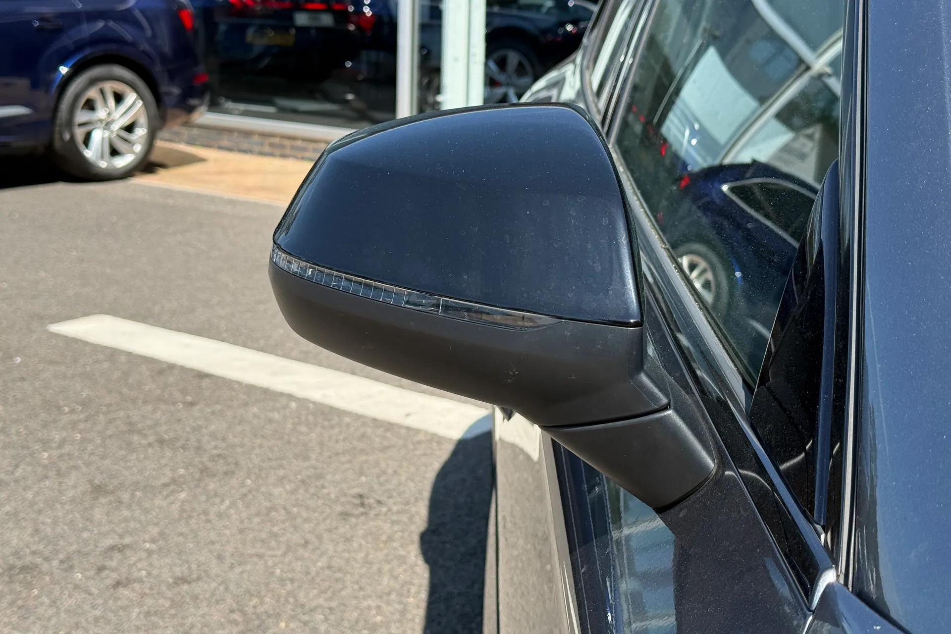 Audi Q5 thumbnail image number 9