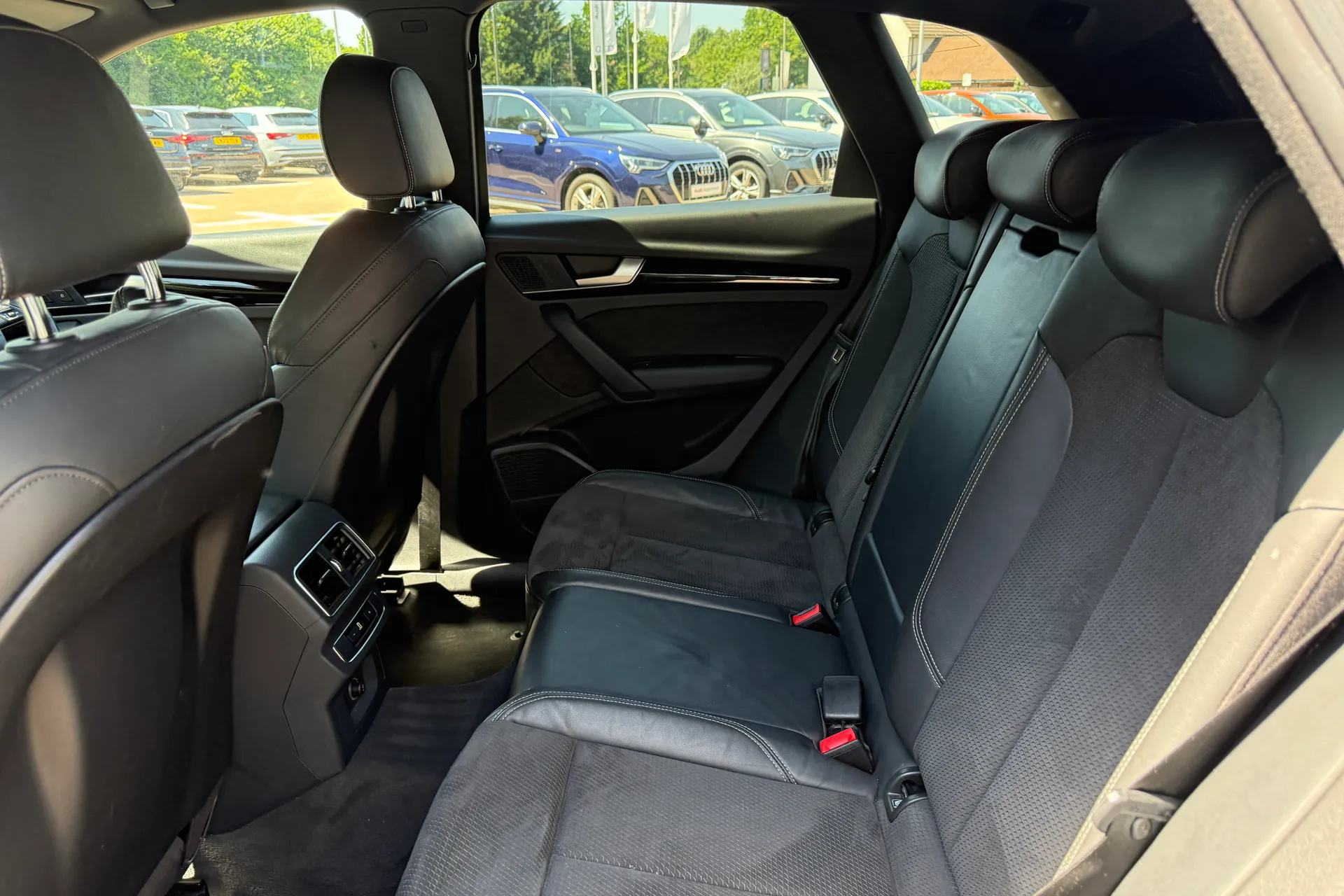 Audi Q5 thumbnail image number 48