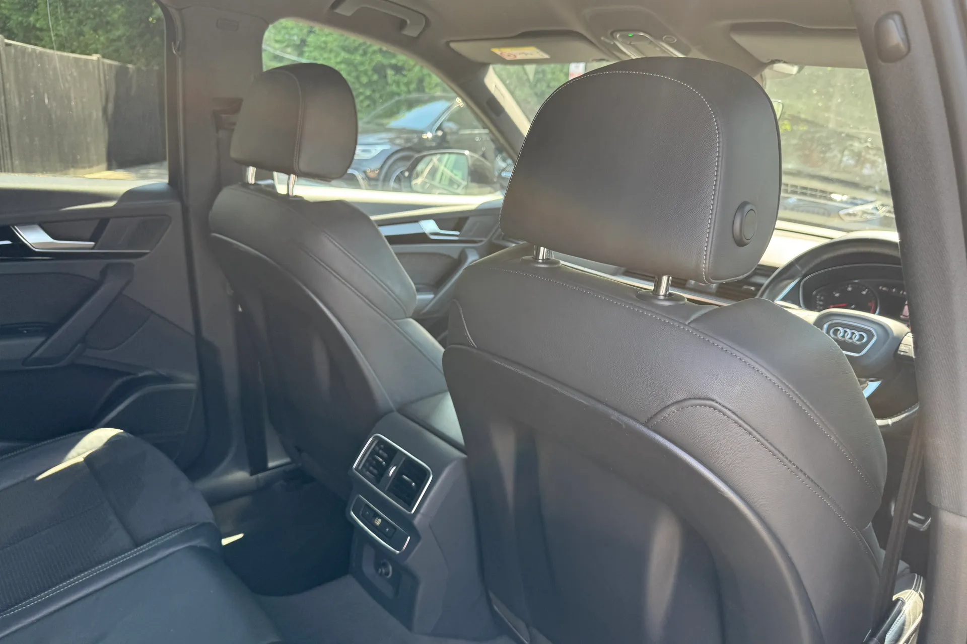 Audi Q5 thumbnail image number 33