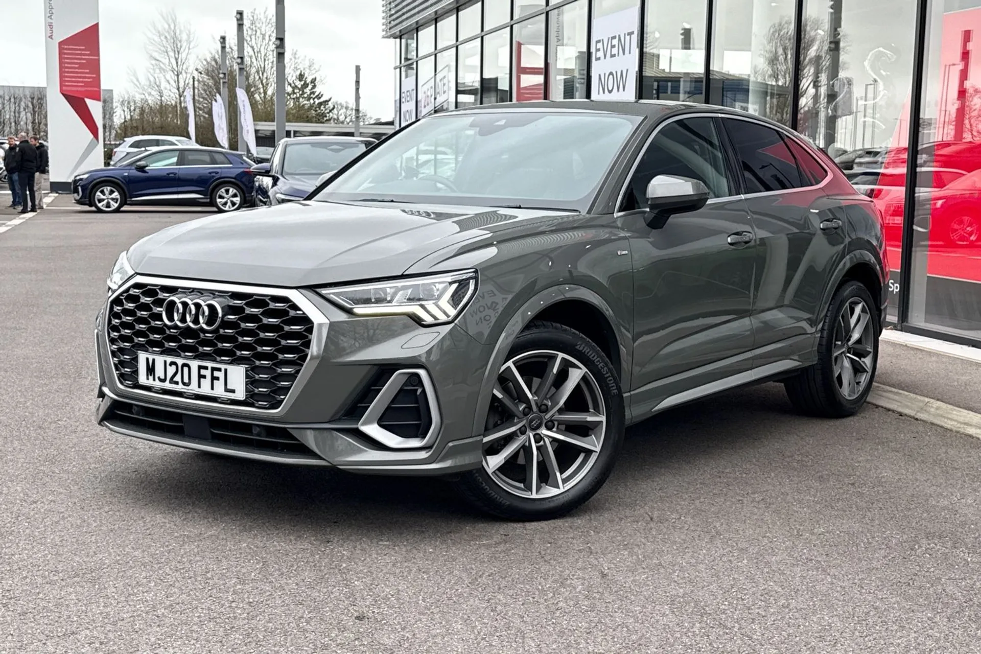 Audi Q3 thumbnail image number 5