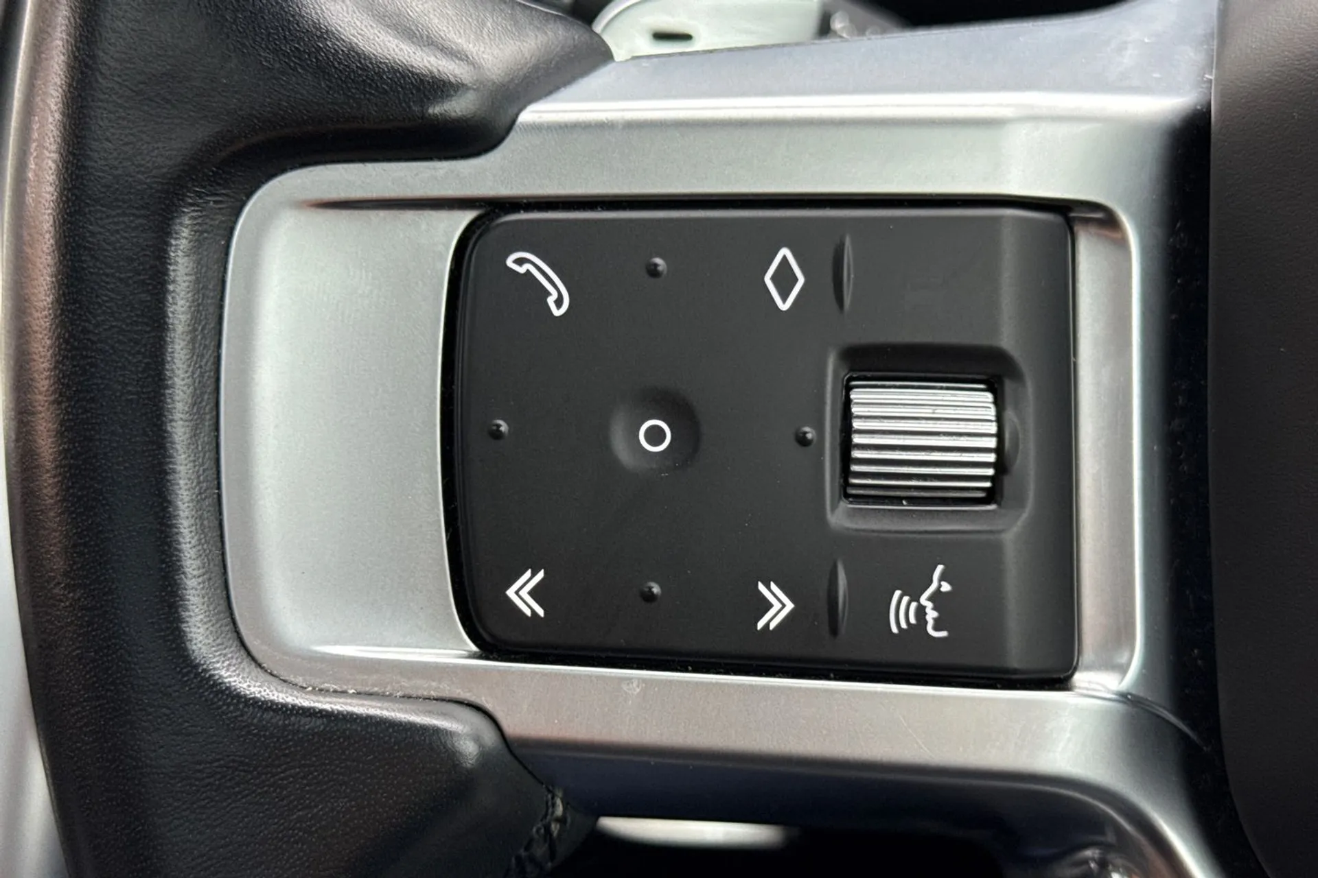 LAND ROVER DISCOVERY thumbnail image number 38