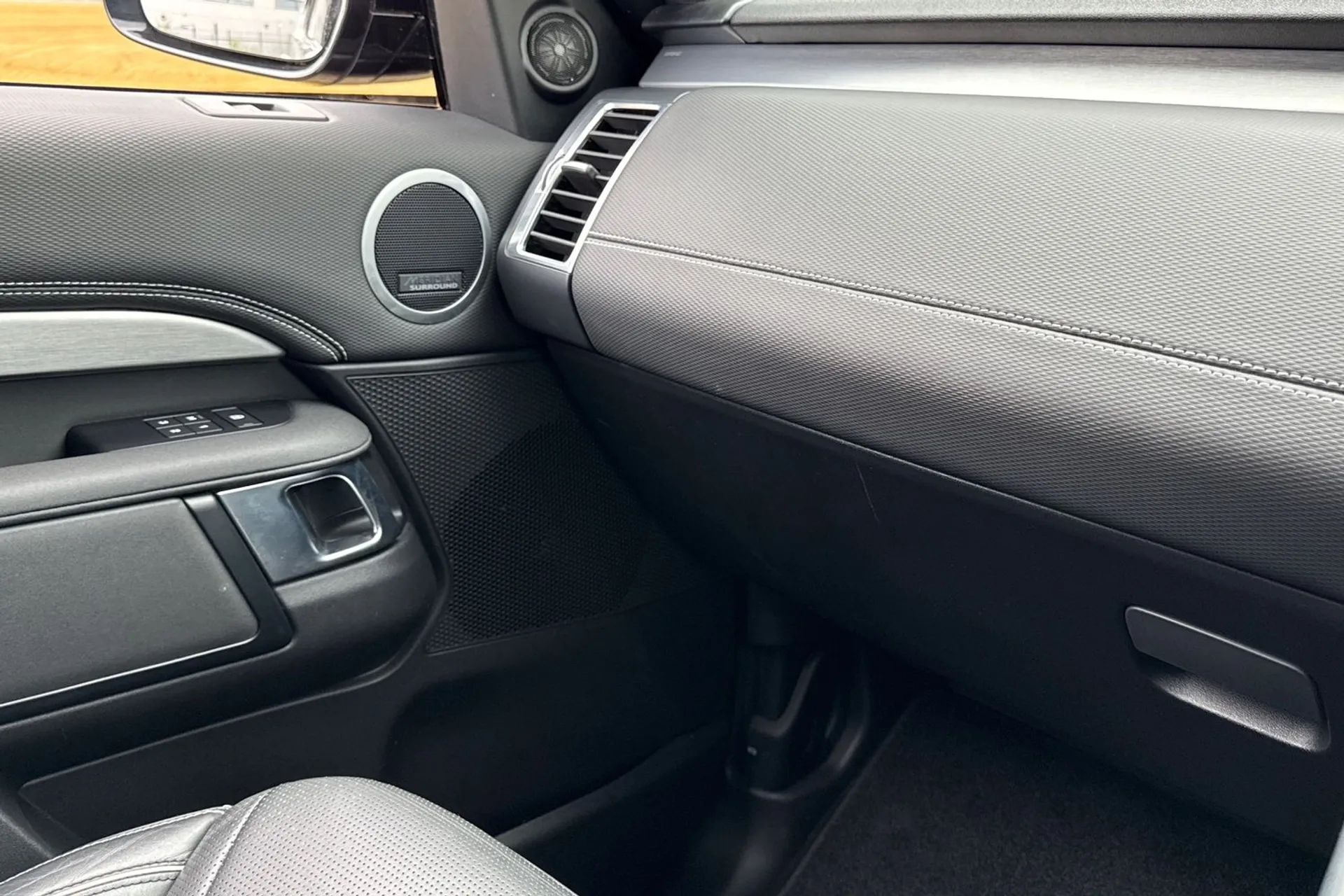 LAND ROVER DISCOVERY thumbnail image number 50