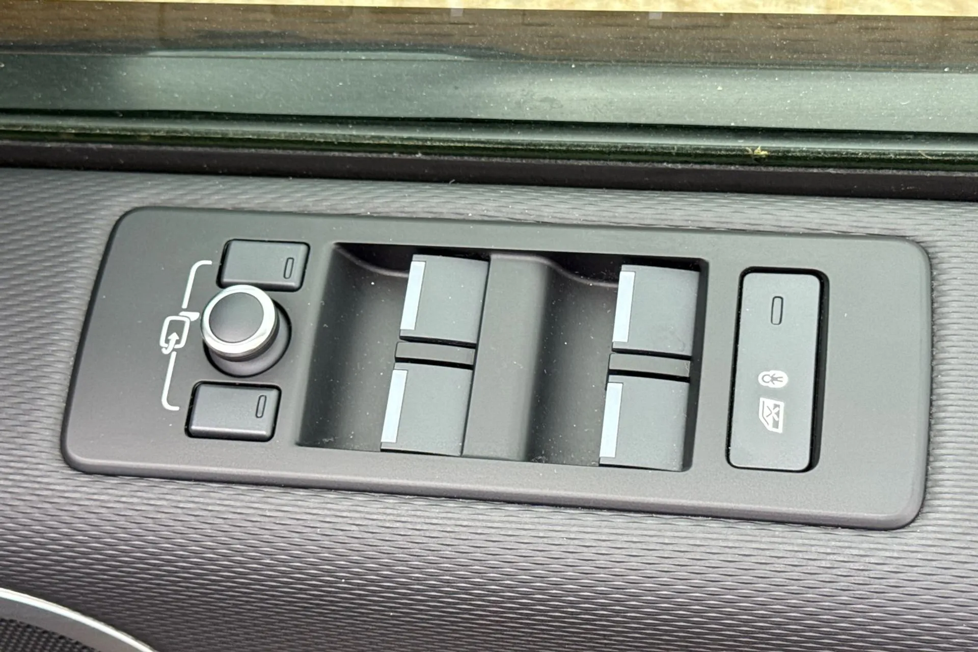 LAND ROVER DISCOVERY thumbnail image number 43