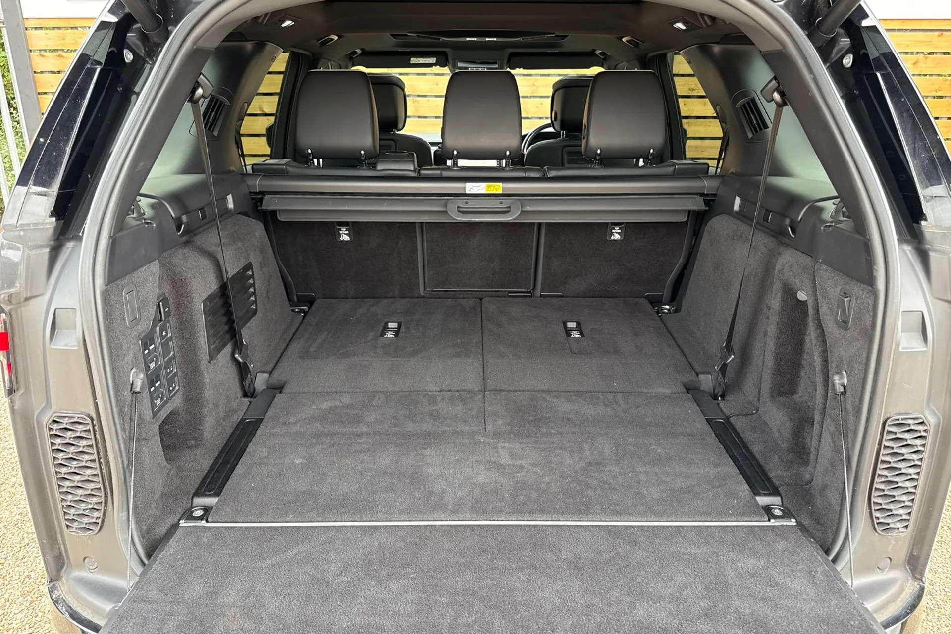 LAND ROVER DISCOVERY thumbnail image number 21