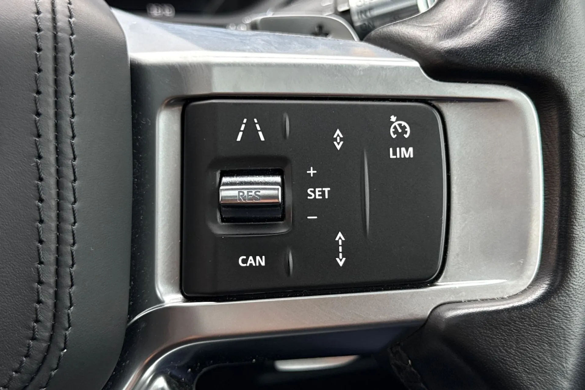 LAND ROVER DISCOVERY thumbnail image number 39