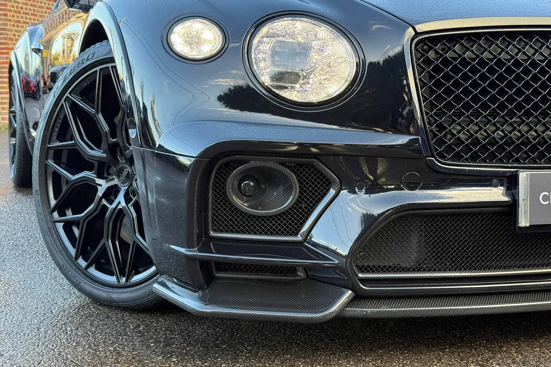 Bentley CONTINENTAL GT thumbnail image number 14