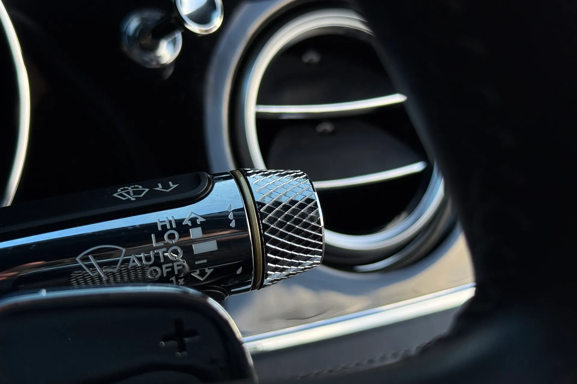 Bentley CONTINENTAL GT thumbnail image number 35