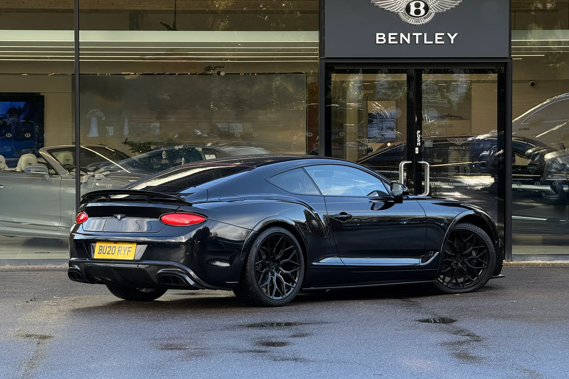 Bentley CONTINENTAL GT thumbnail image number 5