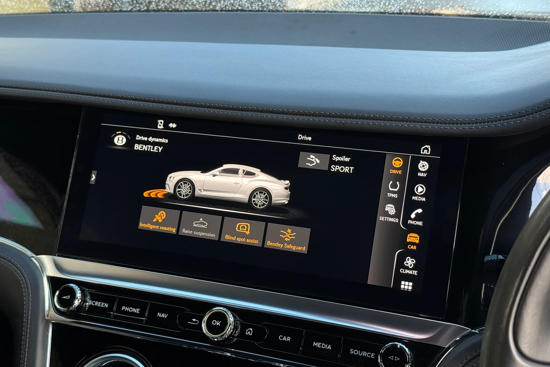 Bentley CONTINENTAL GT thumbnail image number 33