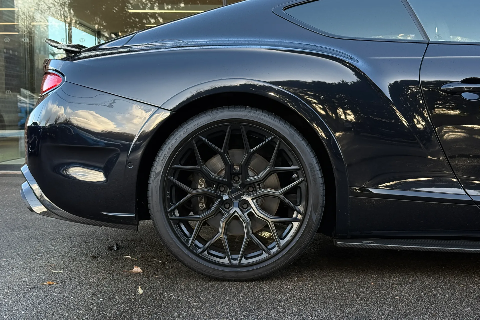 Bentley CONTINENTAL GT thumbnail image number 24