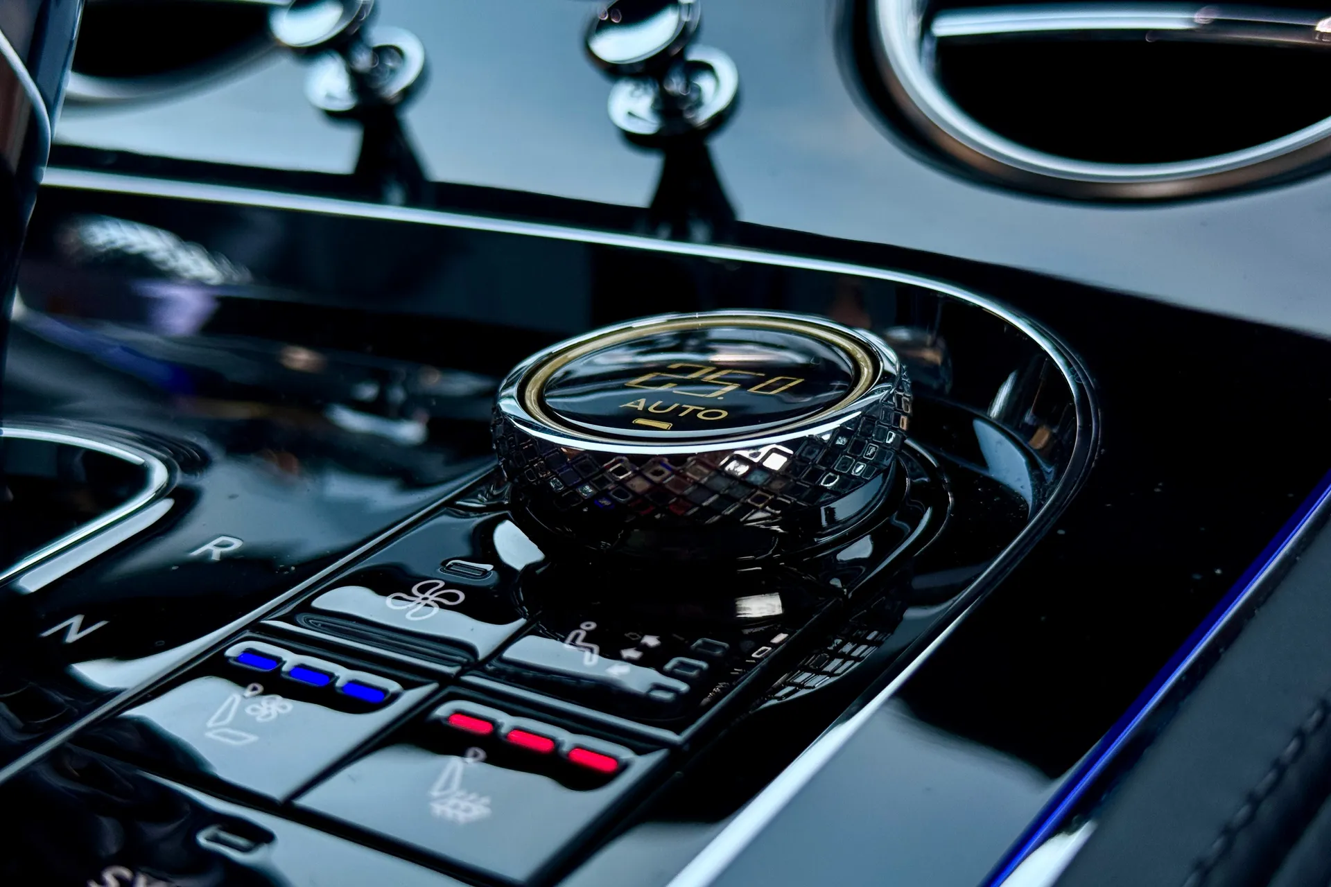 Bentley CONTINENTAL GT thumbnail image number 40