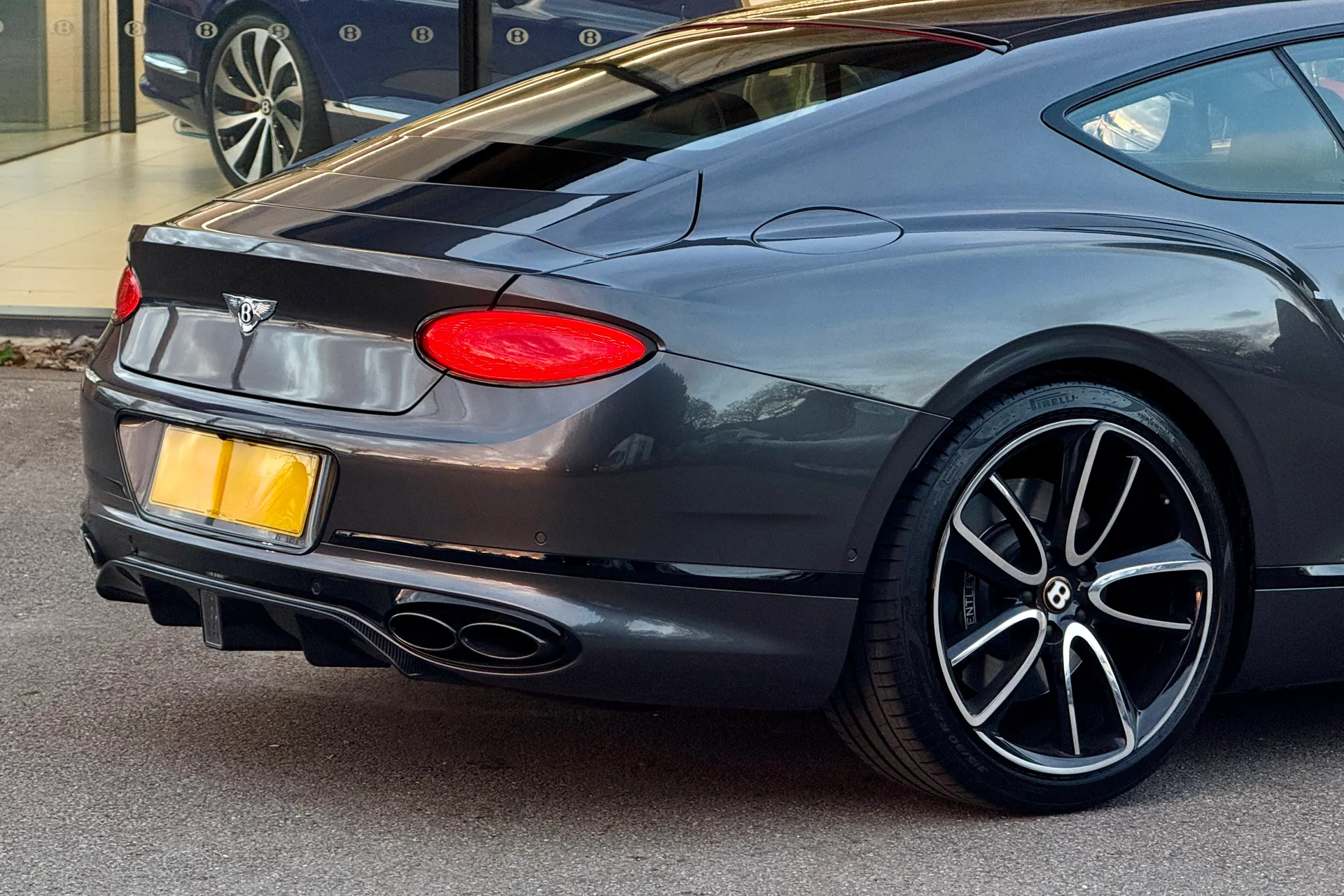 Bentley CONTINENTAL GT thumbnail image number 37