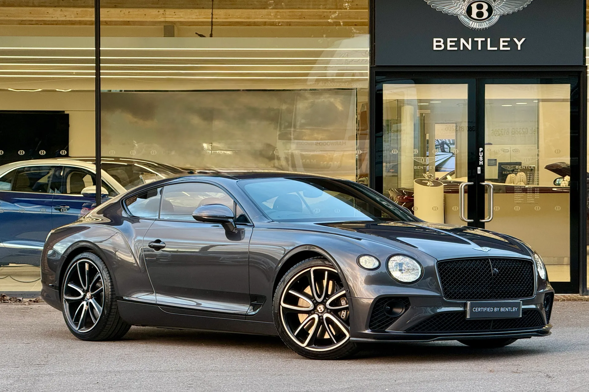 Bentley CONTINENTAL GT thumbnail image number 38