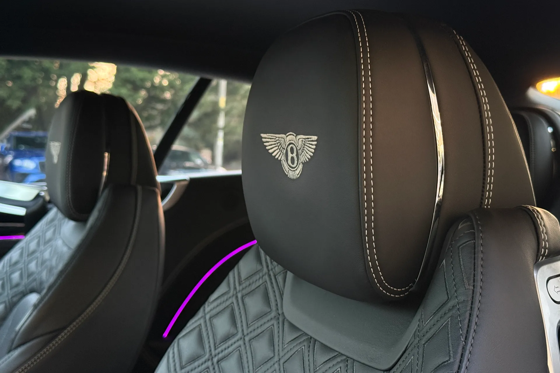 Bentley CONTINENTAL GT thumbnail image number 26