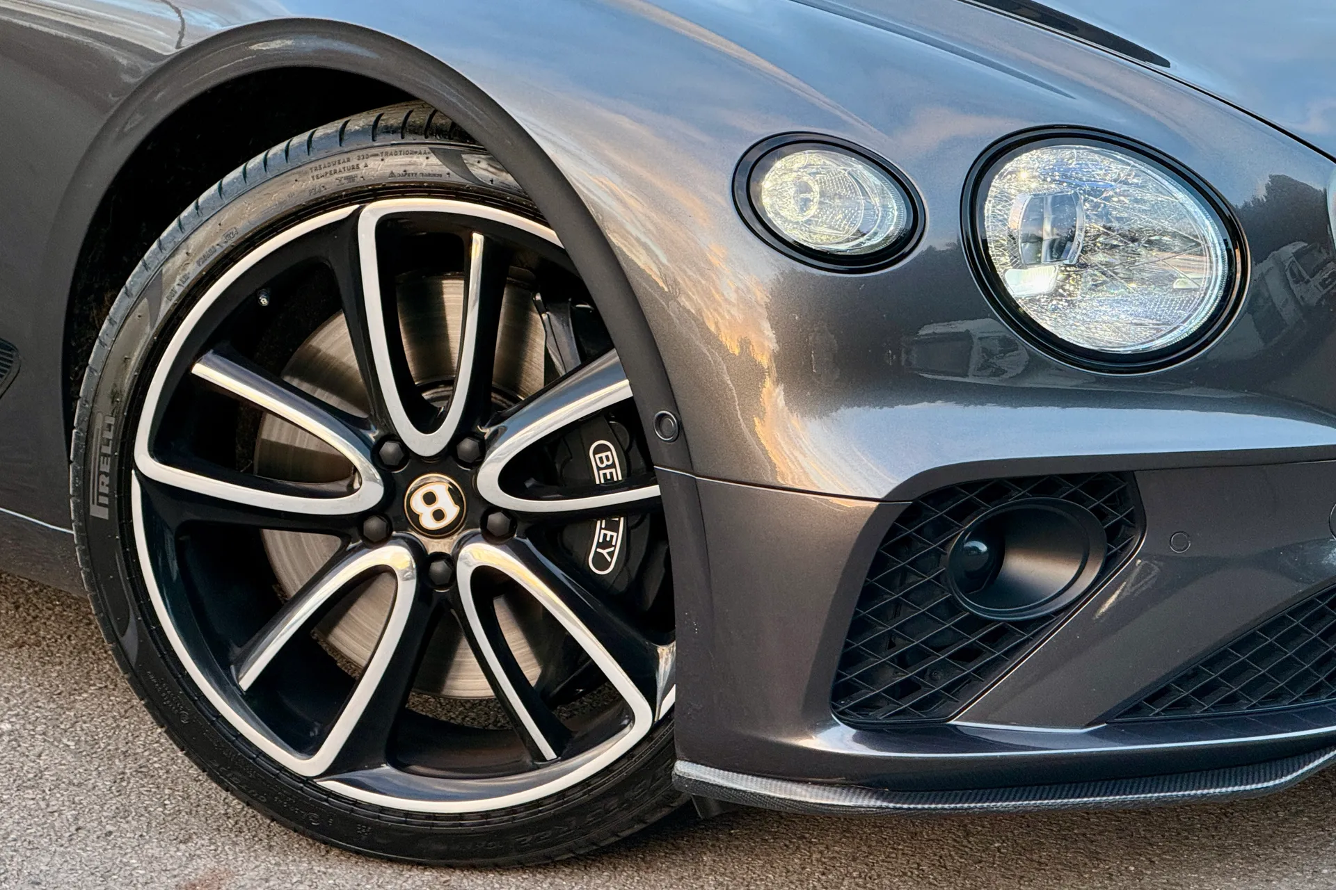 Bentley CONTINENTAL GT thumbnail image number 7