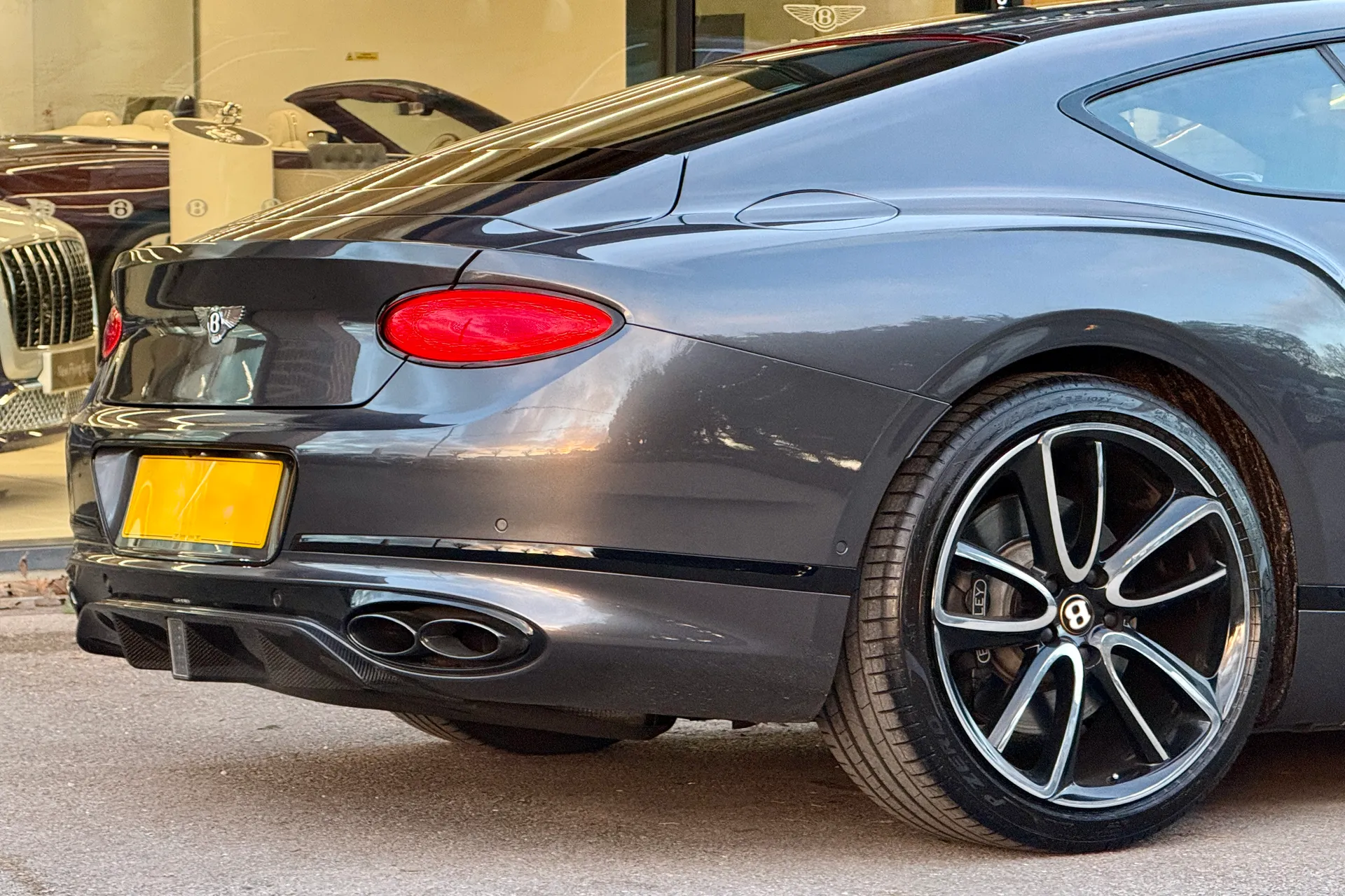 Bentley CONTINENTAL GT thumbnail image number 12