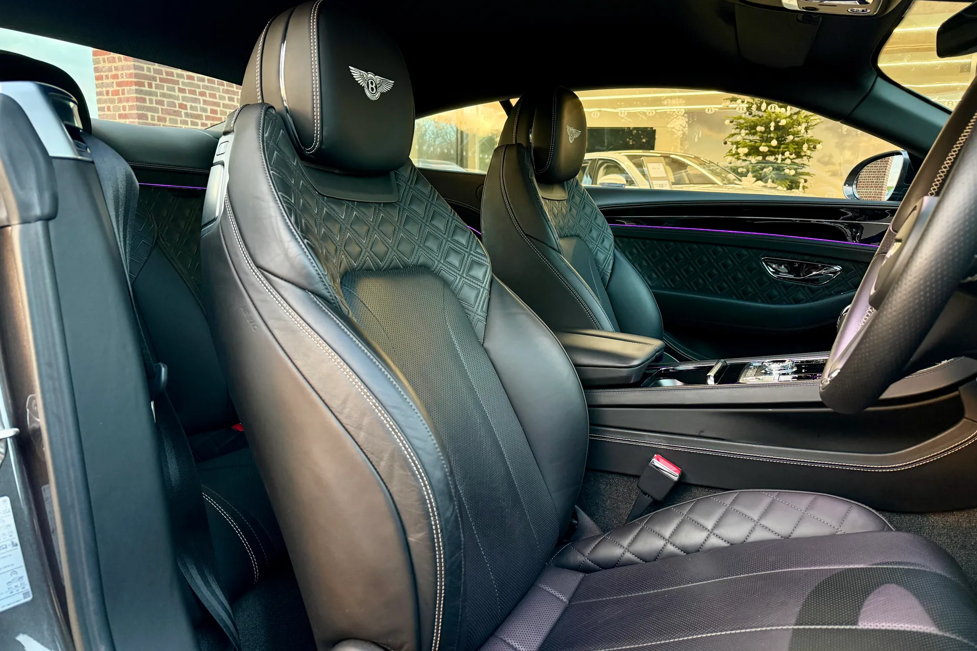 Bentley CONTINENTAL GT thumbnail image number 15