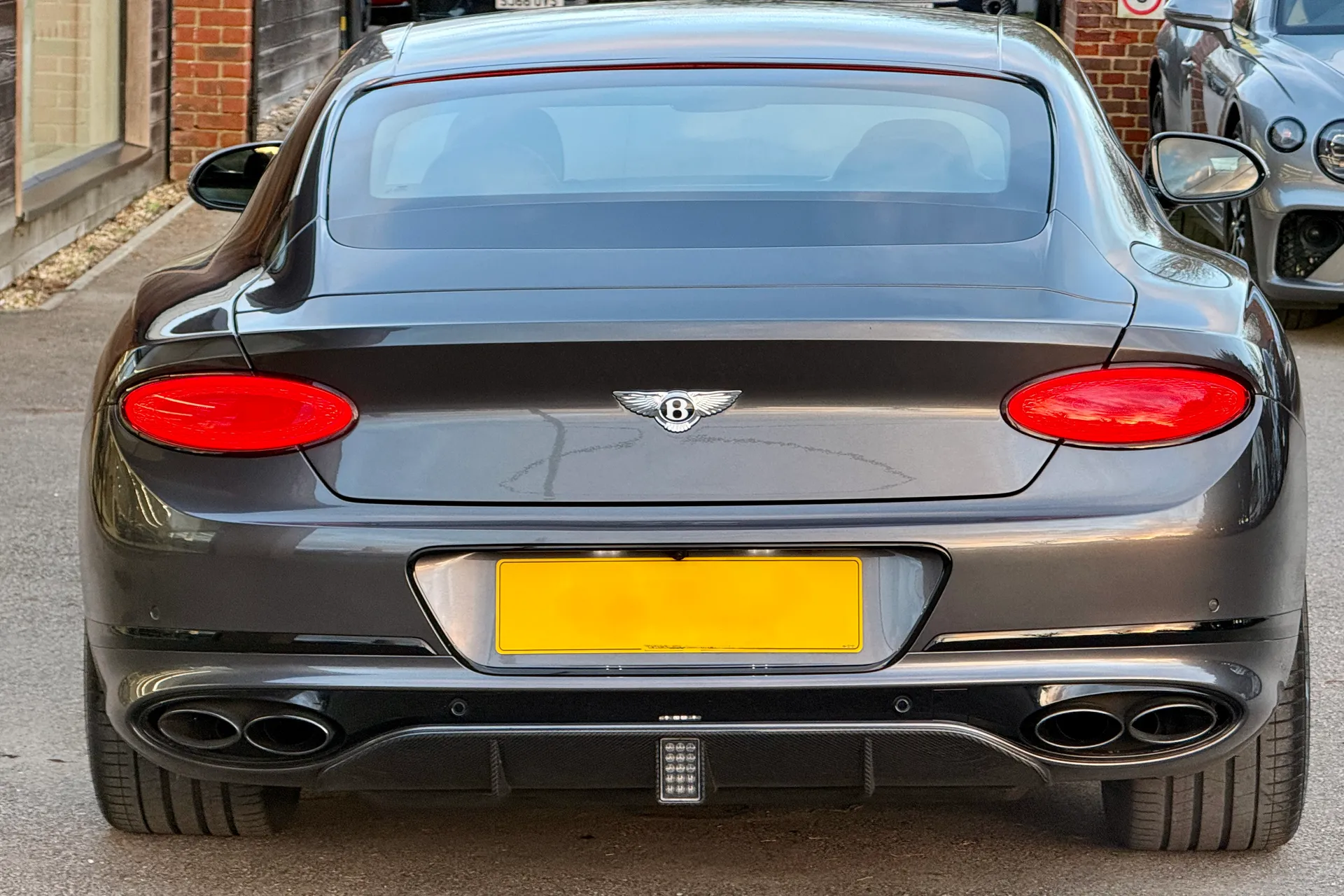 Bentley CONTINENTAL GT thumbnail image number 10