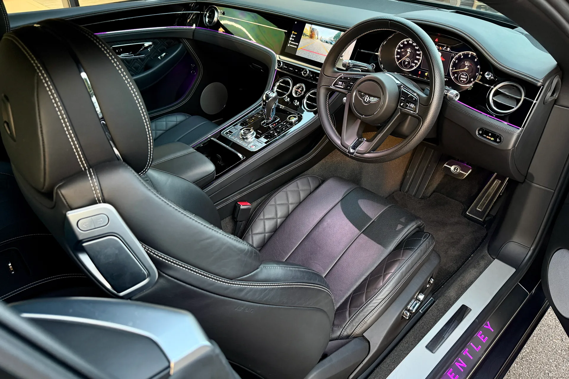 Bentley CONTINENTAL GT thumbnail image number 2