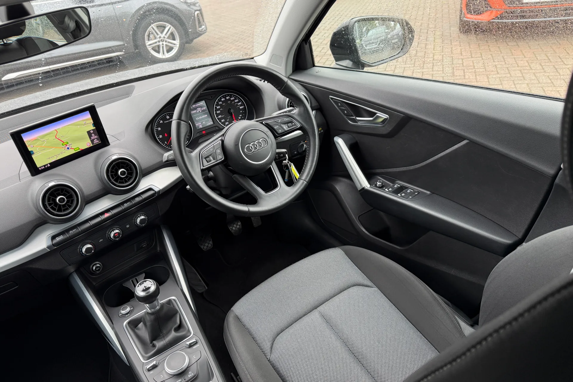 Audi Q2 thumbnail image number 31