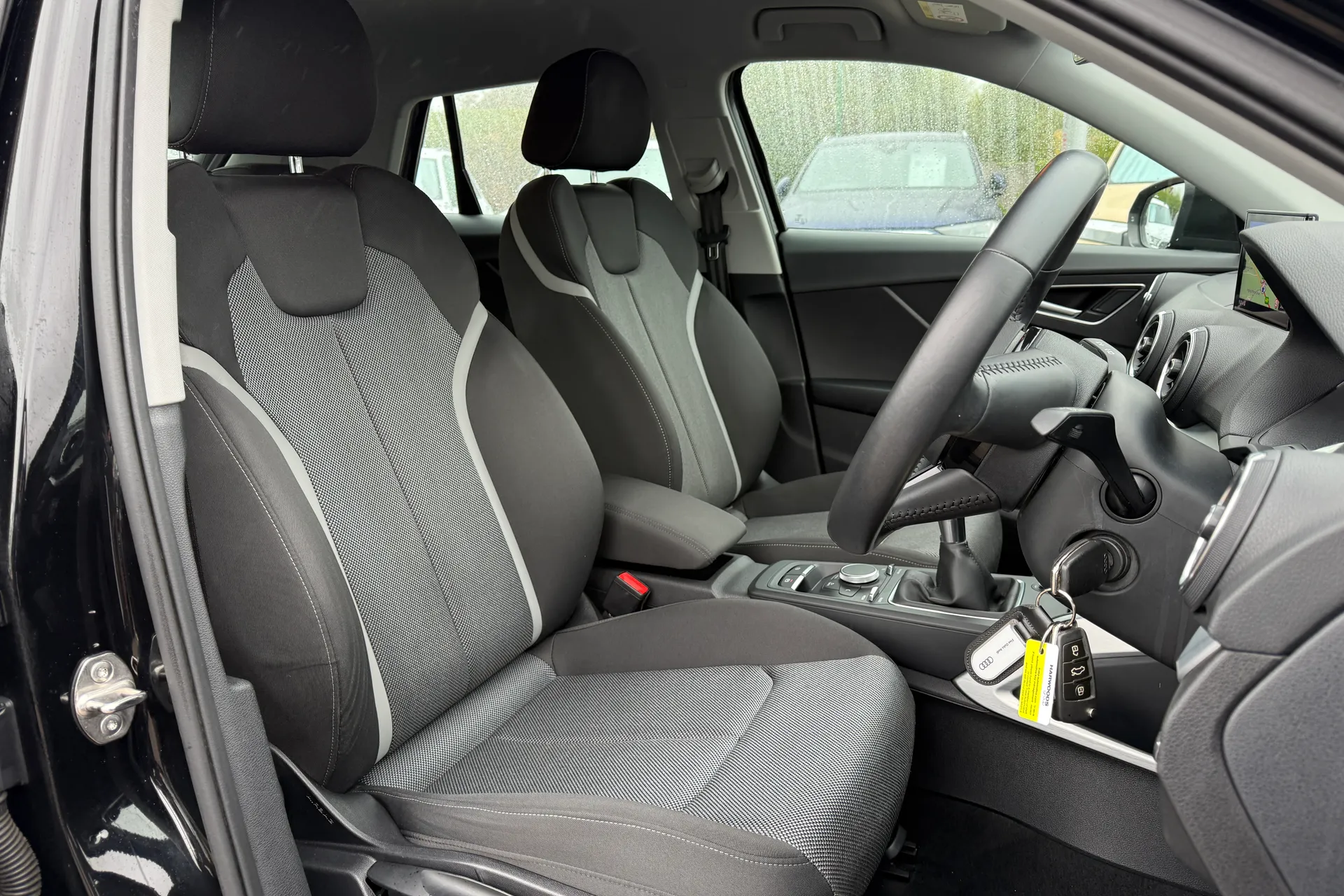 Audi Q2 thumbnail image number 19