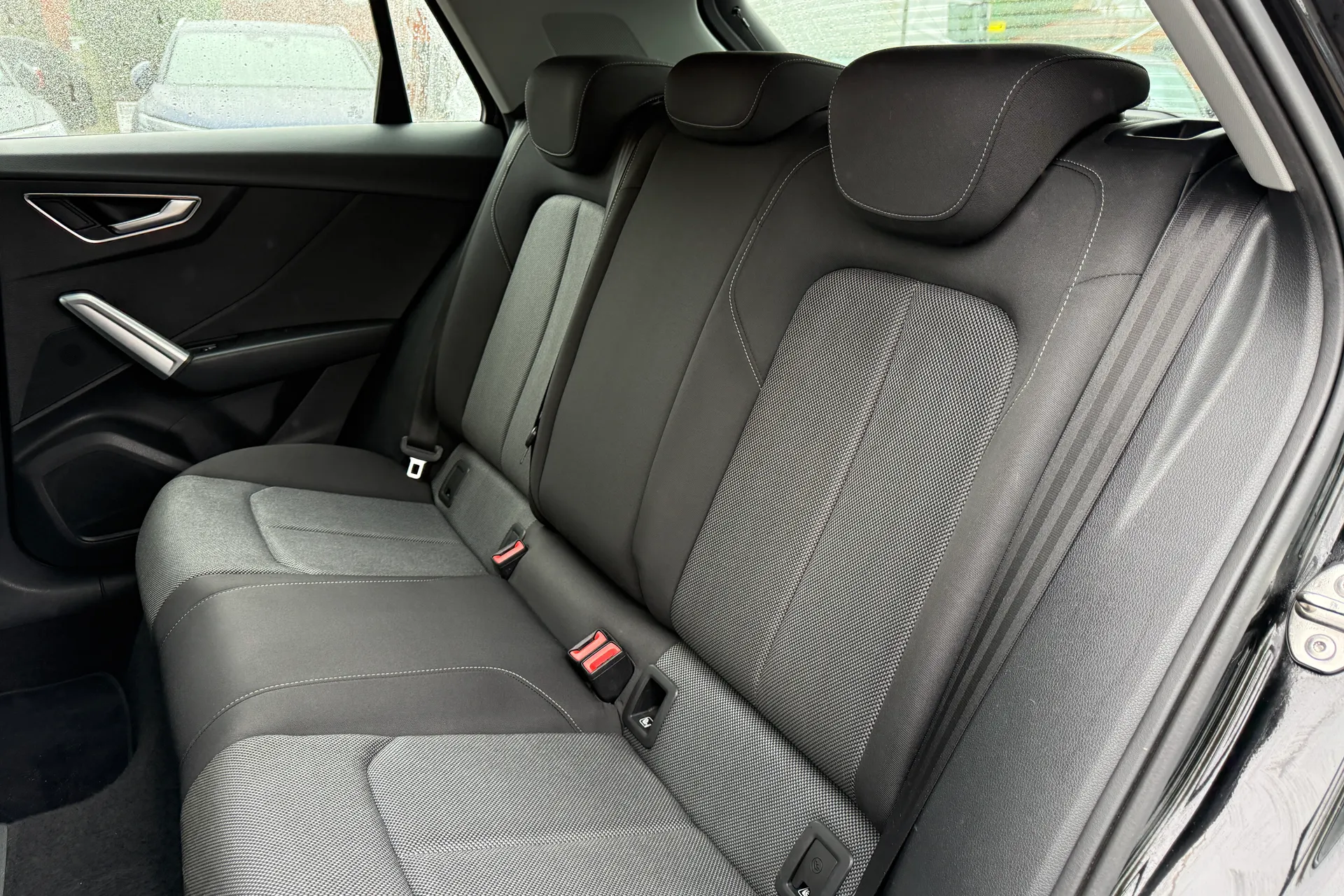 Audi Q2 thumbnail image number 32