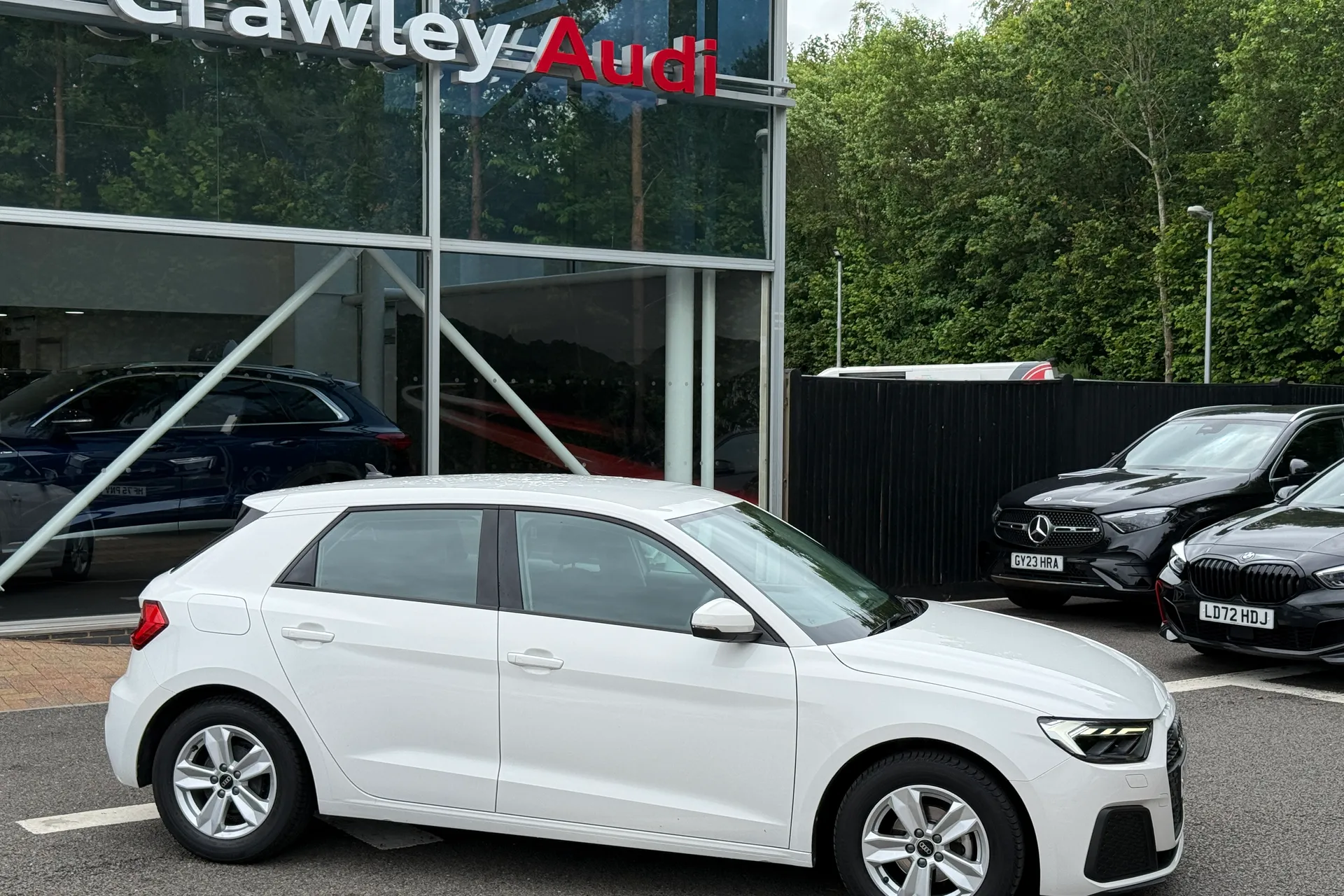Audi A1 thumbnail image number 2