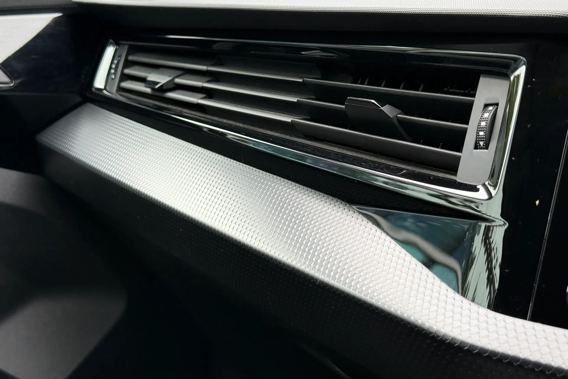 Audi A1 thumbnail image number 21
