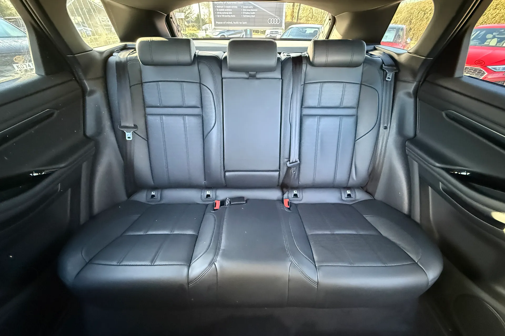 LAND ROVER RANGE ROVER EVOQUE thumbnail image number 34