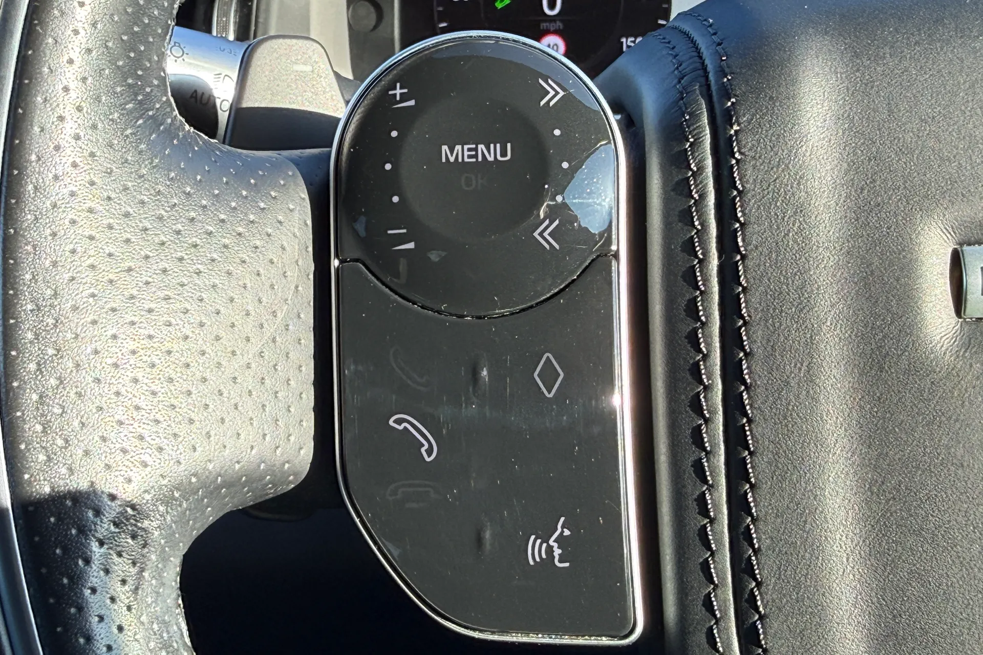 LAND ROVER RANGE ROVER EVOQUE thumbnail image number 18