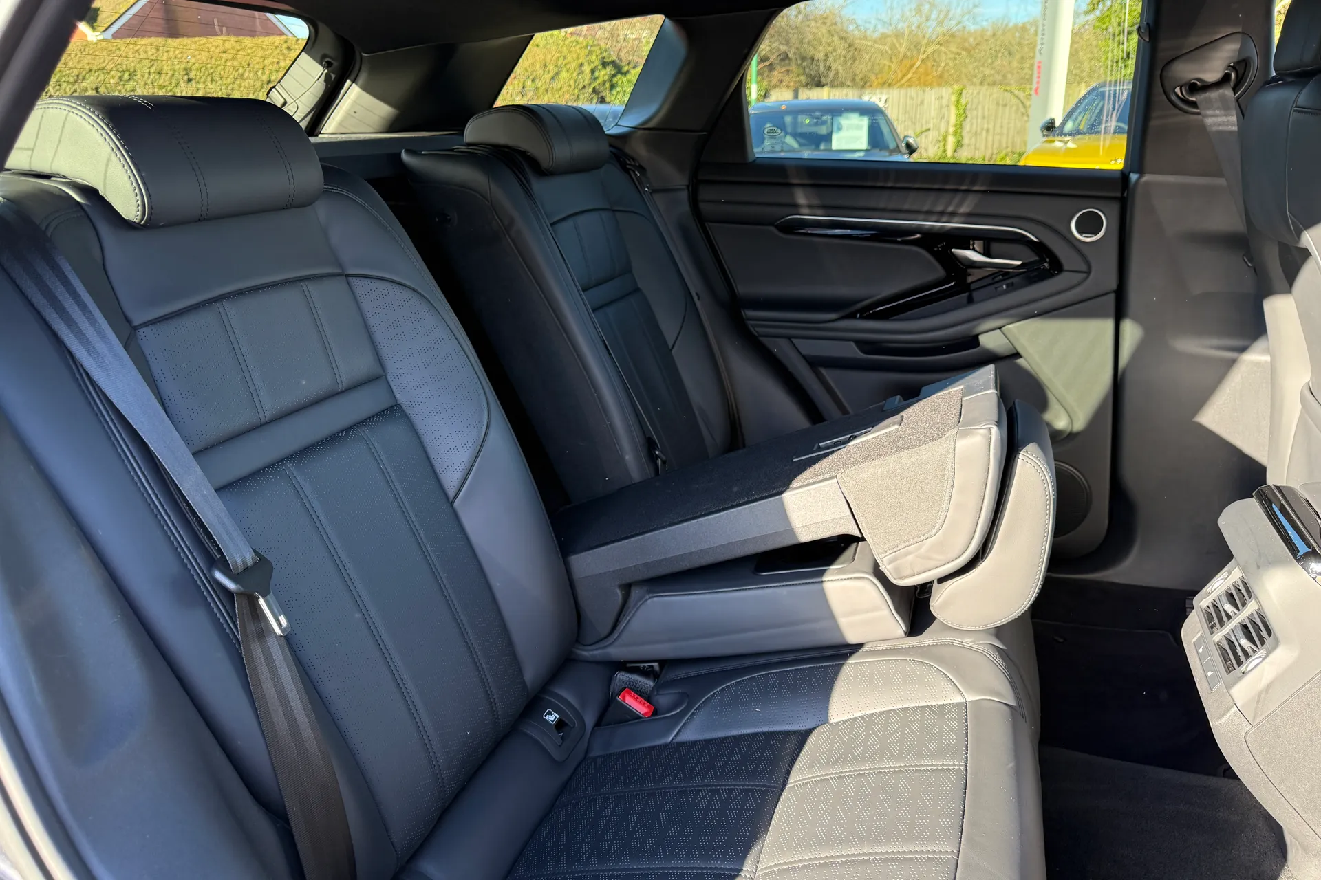 LAND ROVER RANGE ROVER EVOQUE thumbnail image number 41