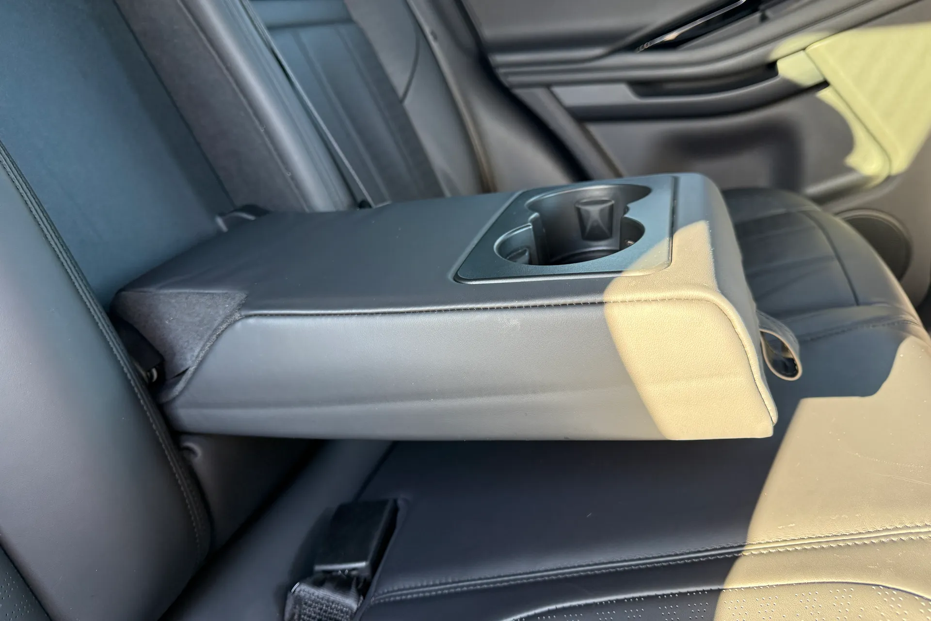 LAND ROVER RANGE ROVER EVOQUE thumbnail image number 40