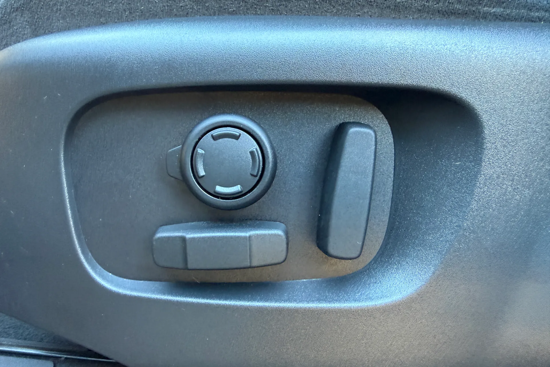 LAND ROVER RANGE ROVER EVOQUE thumbnail image number 15