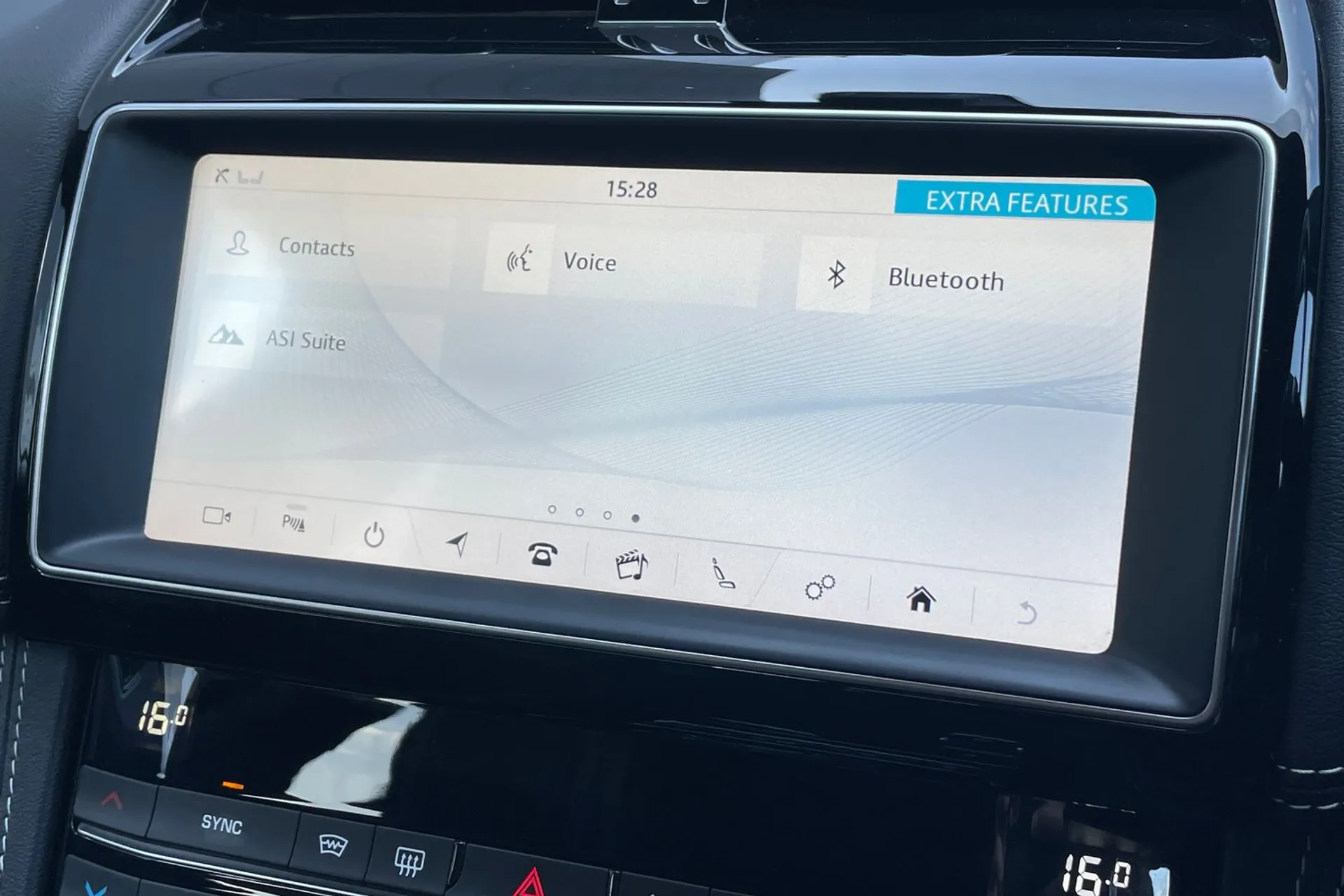Jaguar F-PACE thumbnail image number 55