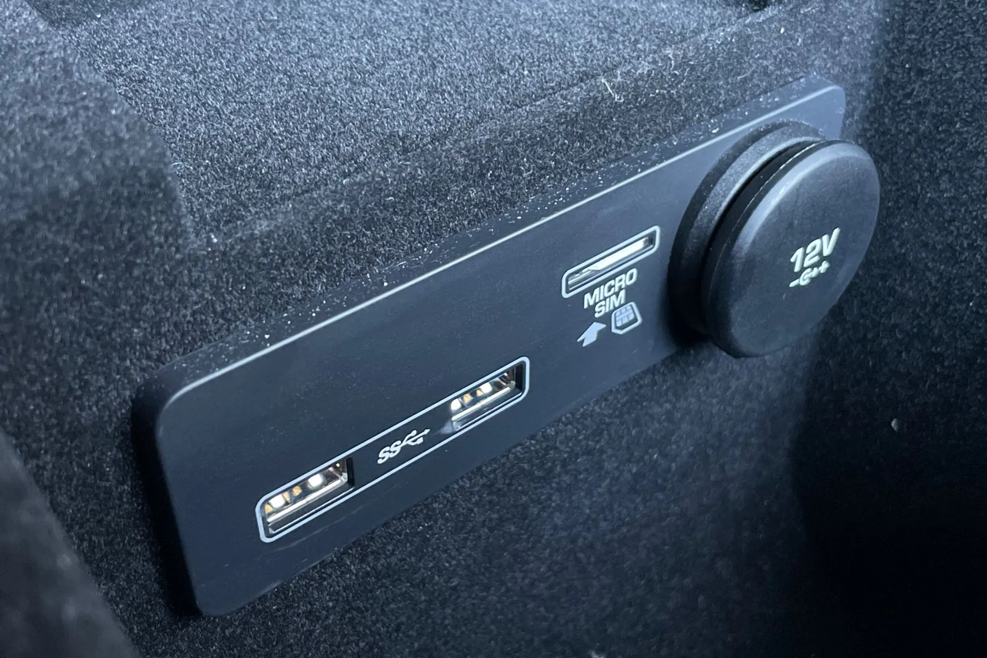Jaguar F-PACE thumbnail image number 50