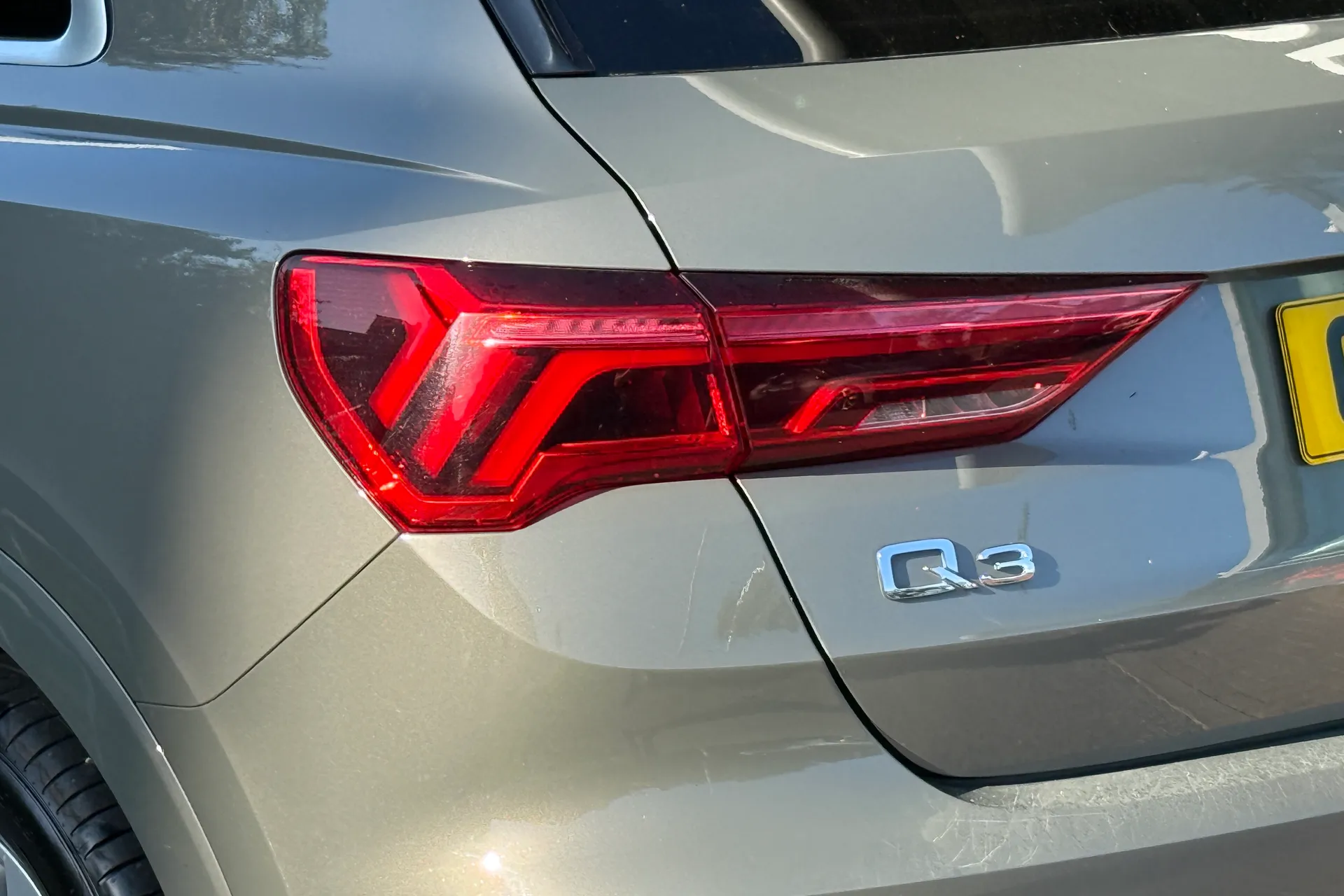 Audi Q3 thumbnail image number 44