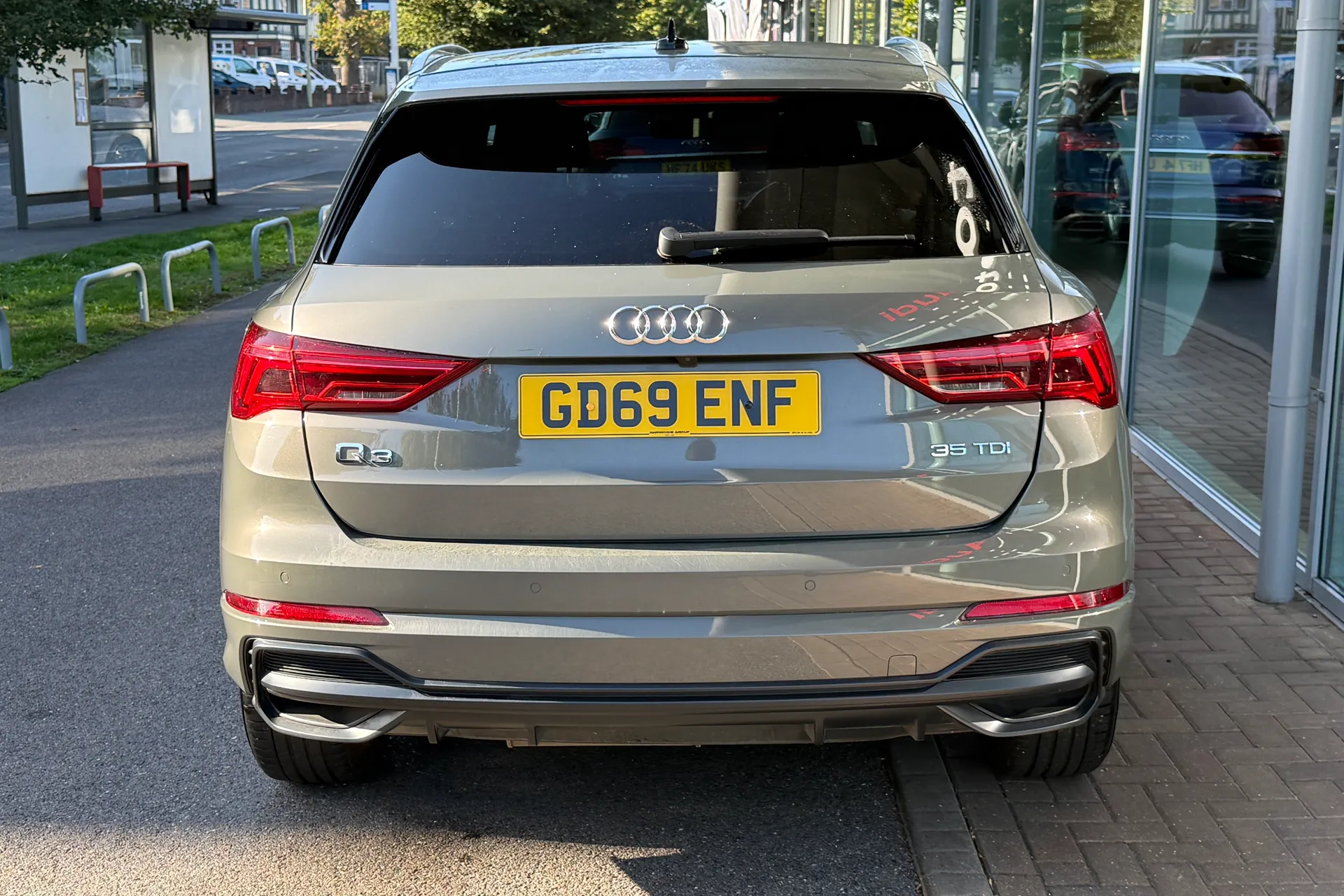 Audi Q3 thumbnail image number 43