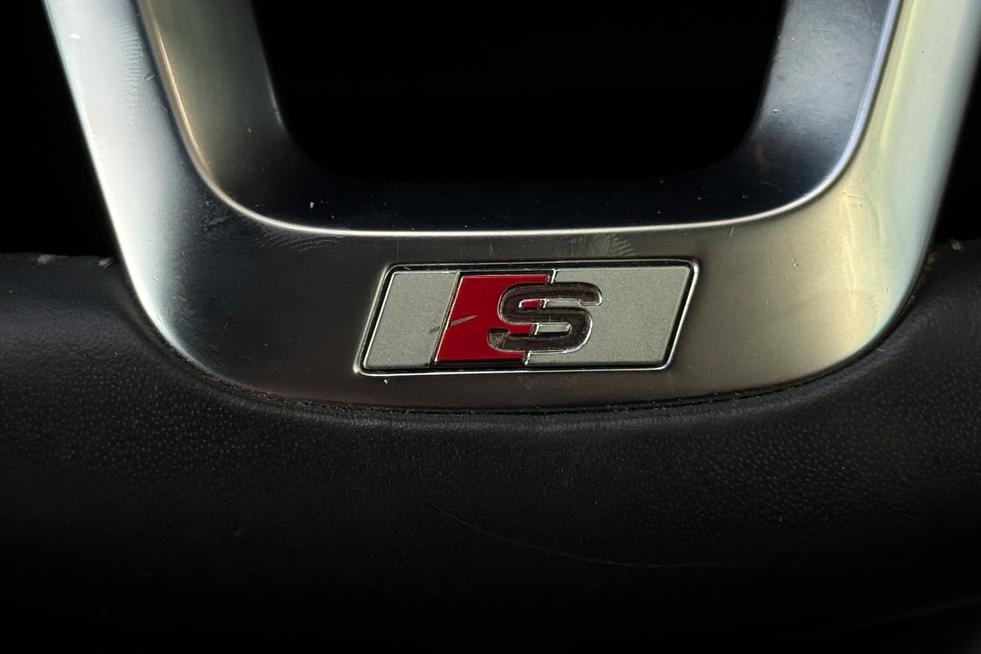 Audi Q3 thumbnail image number 13